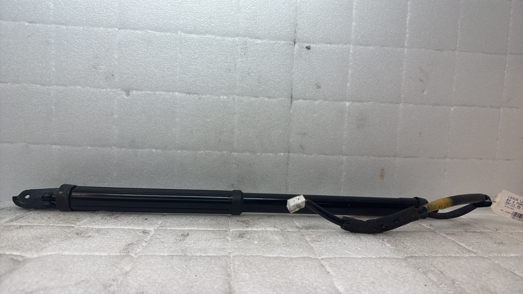 Verin de coffre gauche lexus rx 4 phase 1