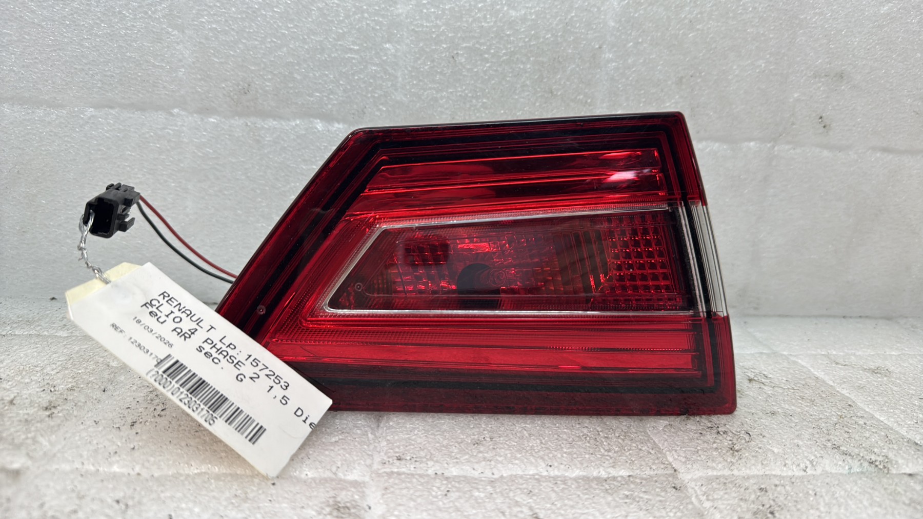 Feu arriere secondaire gauche (feux) renault clio 4 phase 2