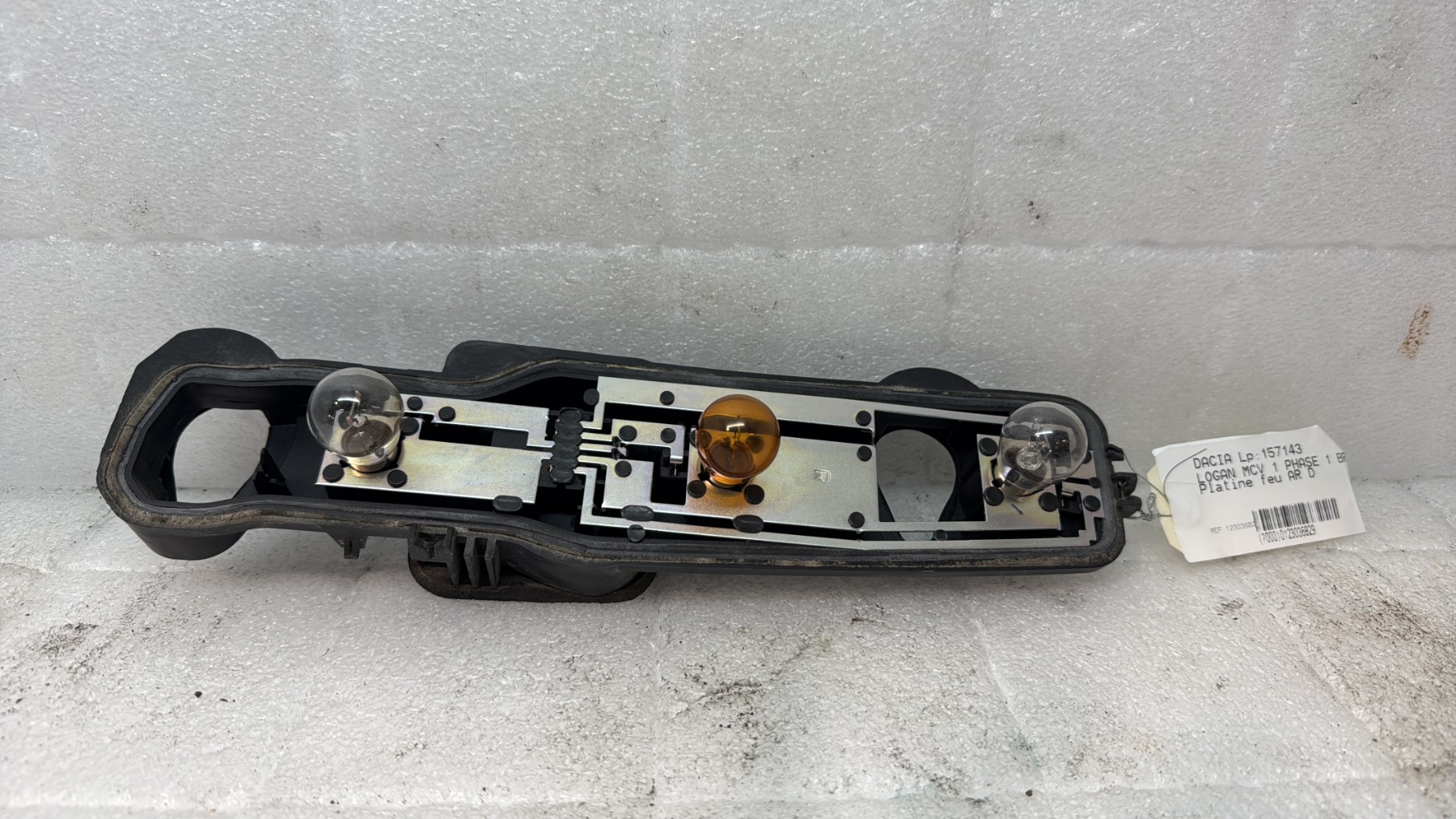 Platine feu arriere droit dacia logan mcv 1 phase 1 break