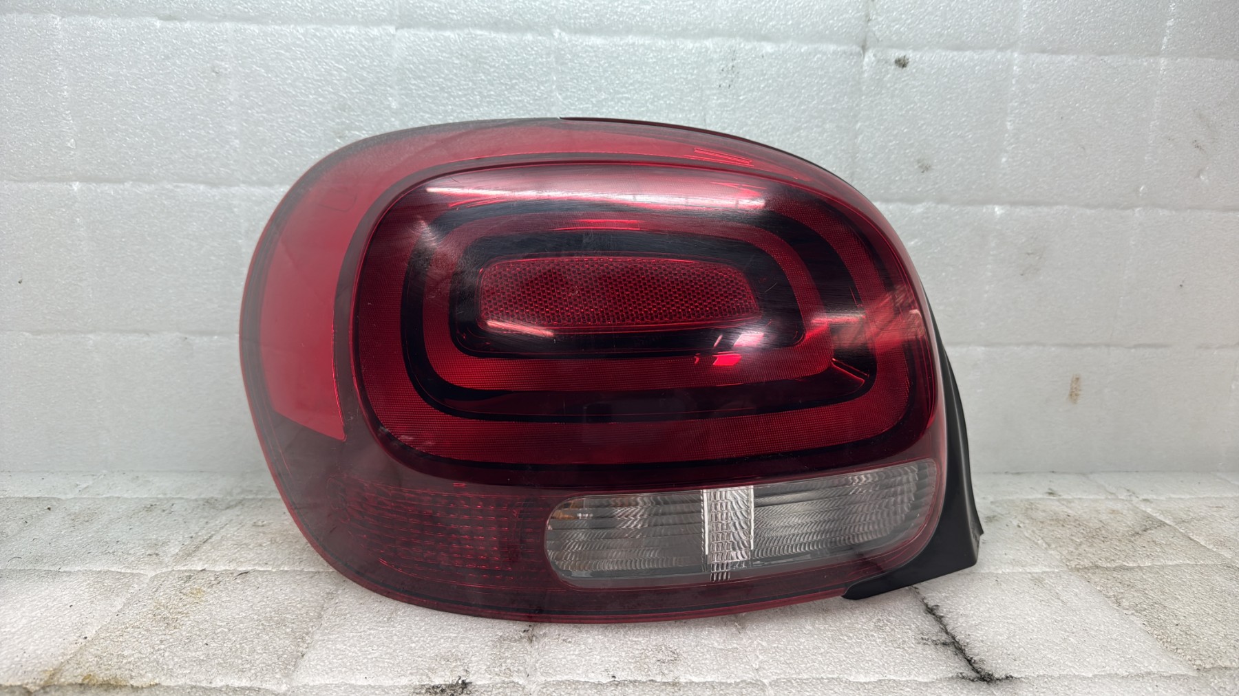 Feu arriere principal gauche (feux) citroen c3 3 societe phase 1