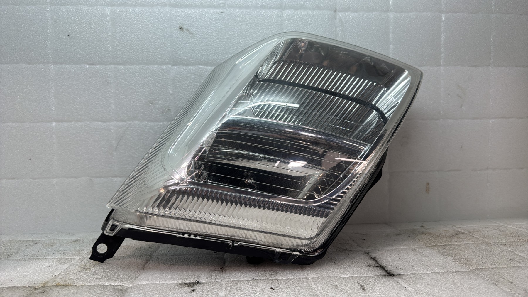 Optique avant principal gauche (feux)(phare) citroen c2 phase 1