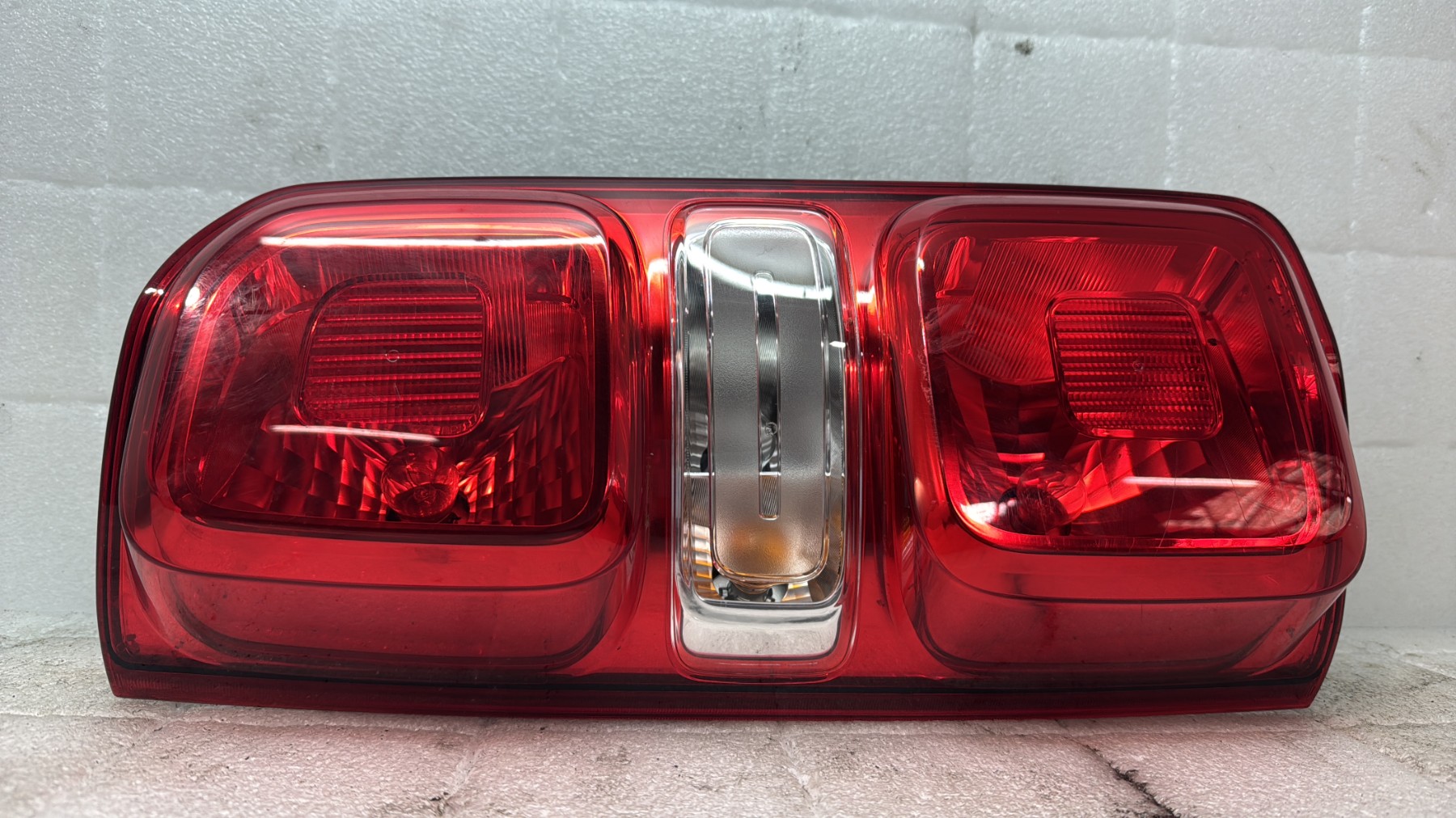 Feu arriere principal gauche (feux) peugeot expert 3 phase 1