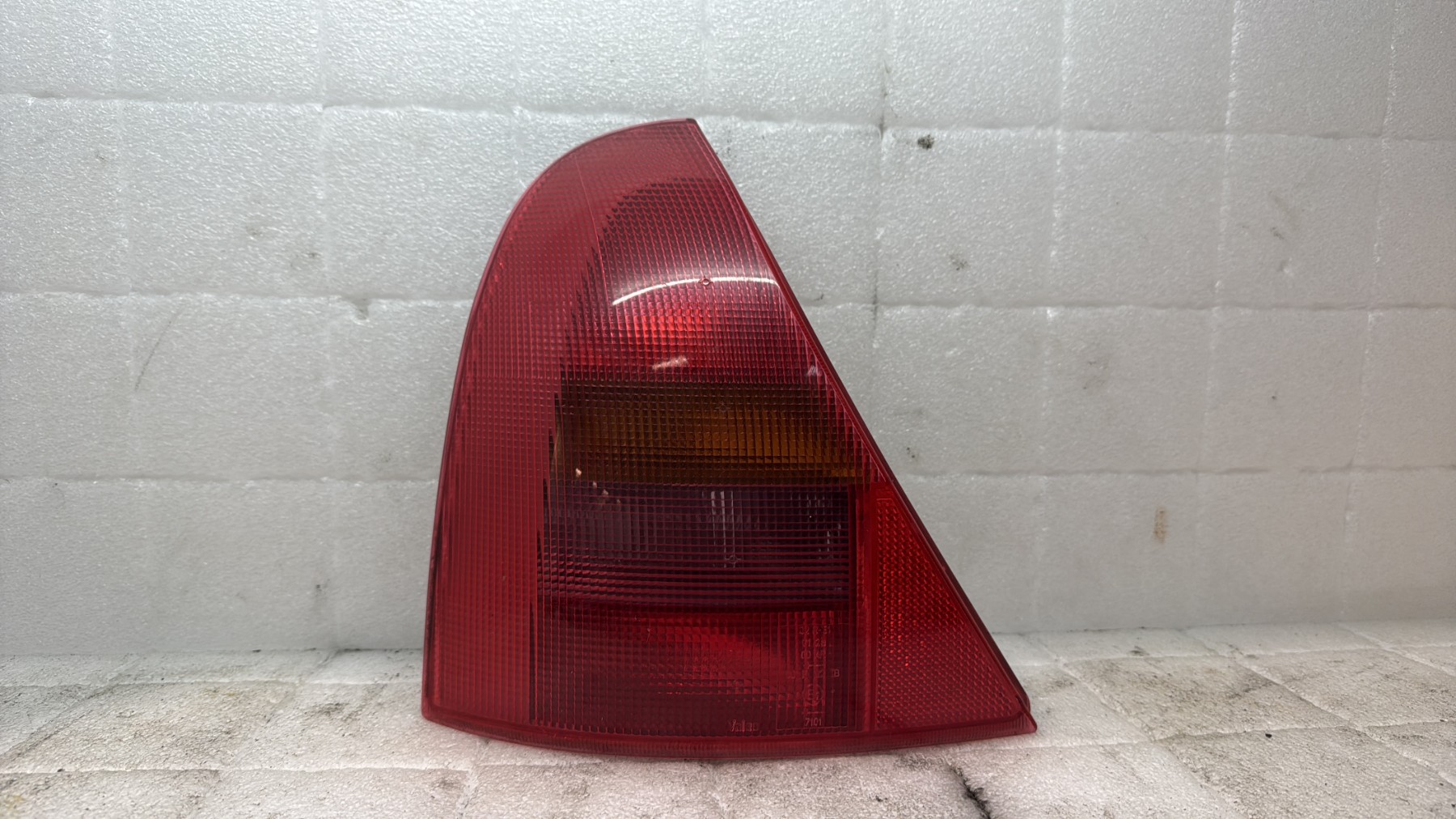 Feu arriere principal gauche (feux) renault clio 2 phase 1