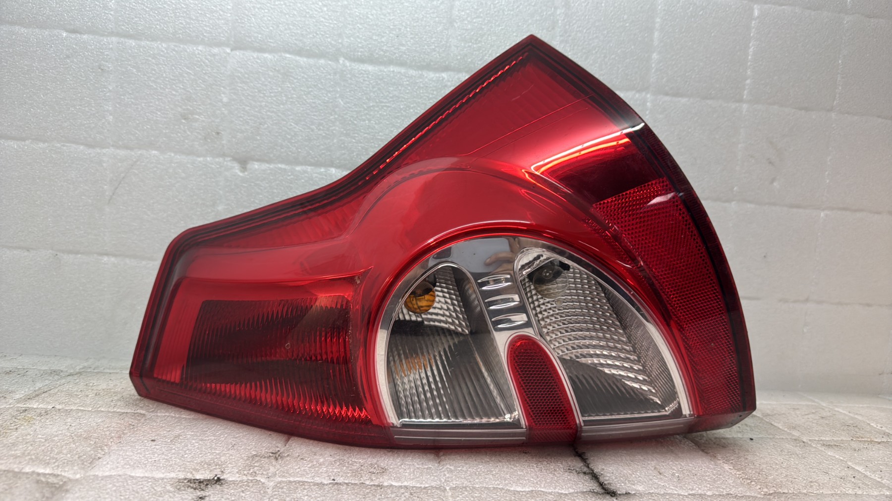 Feu arriere principal droit (feux) dacia sandero 1