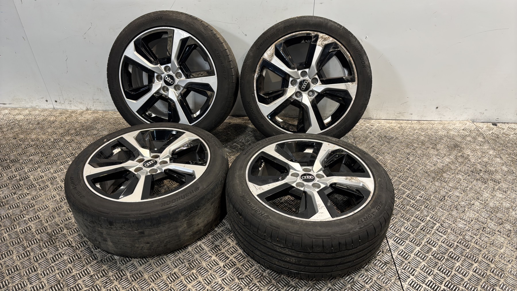 Jeu de 4 jantes  audi a1 2 sportback