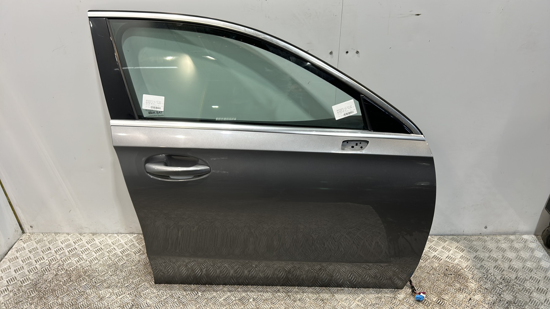 Porte avant droit mercedes classe a 177 phase 1