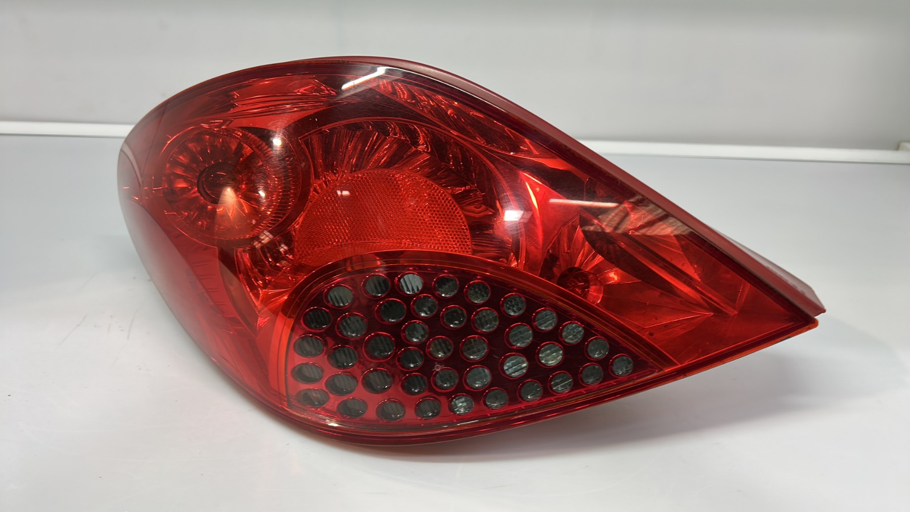 Feu arriere principal gauche (feux) peugeot 207 phase 1