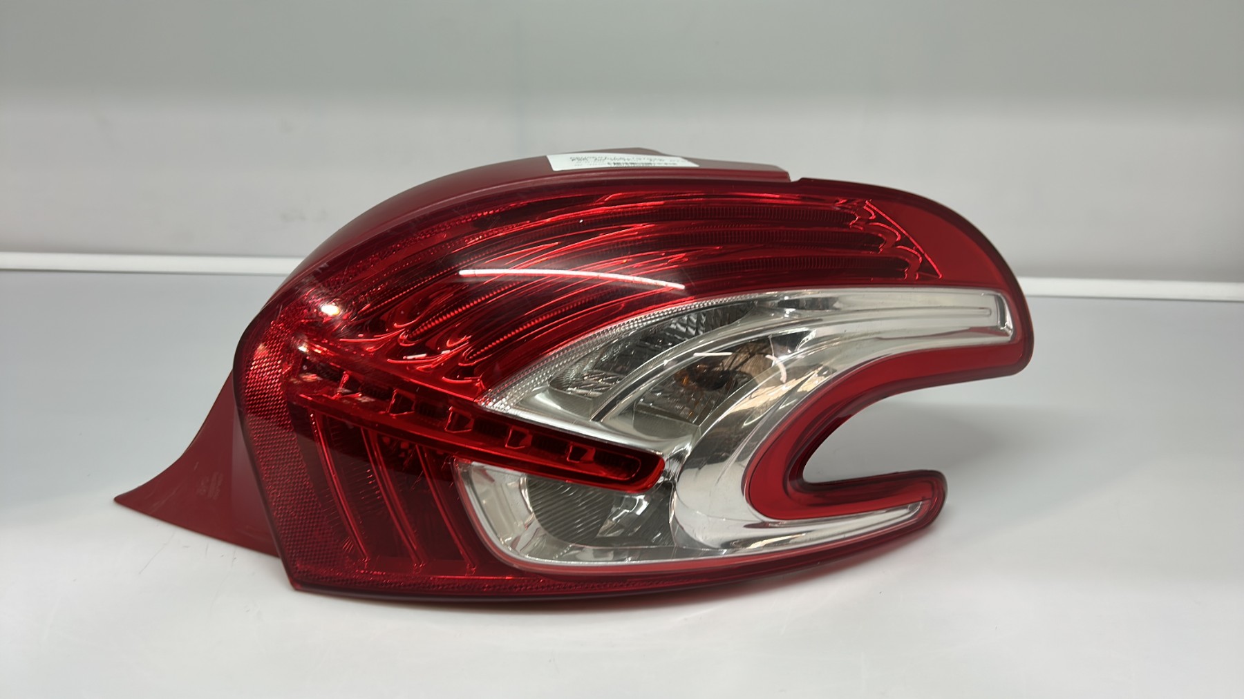 Feu arriere principal droit (feux) peugeot 208 1 phase 1