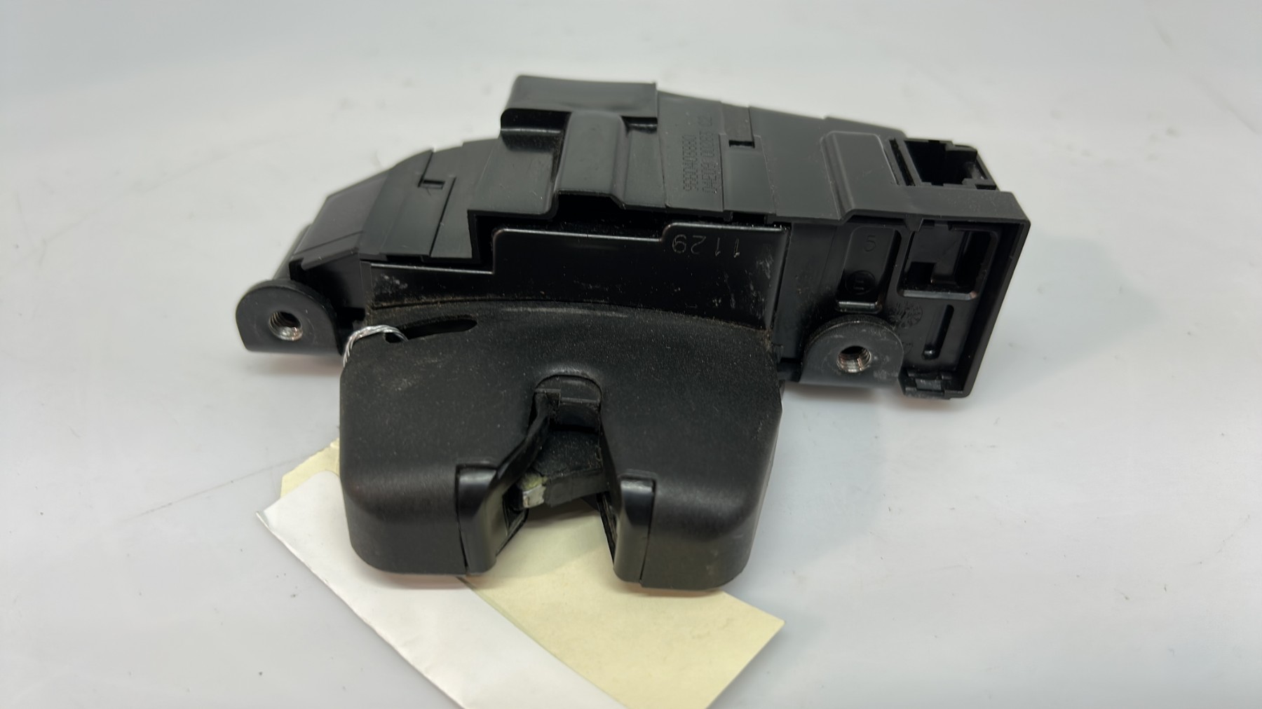 Barillet de coffre/malle peugeot 308 1 phase 1