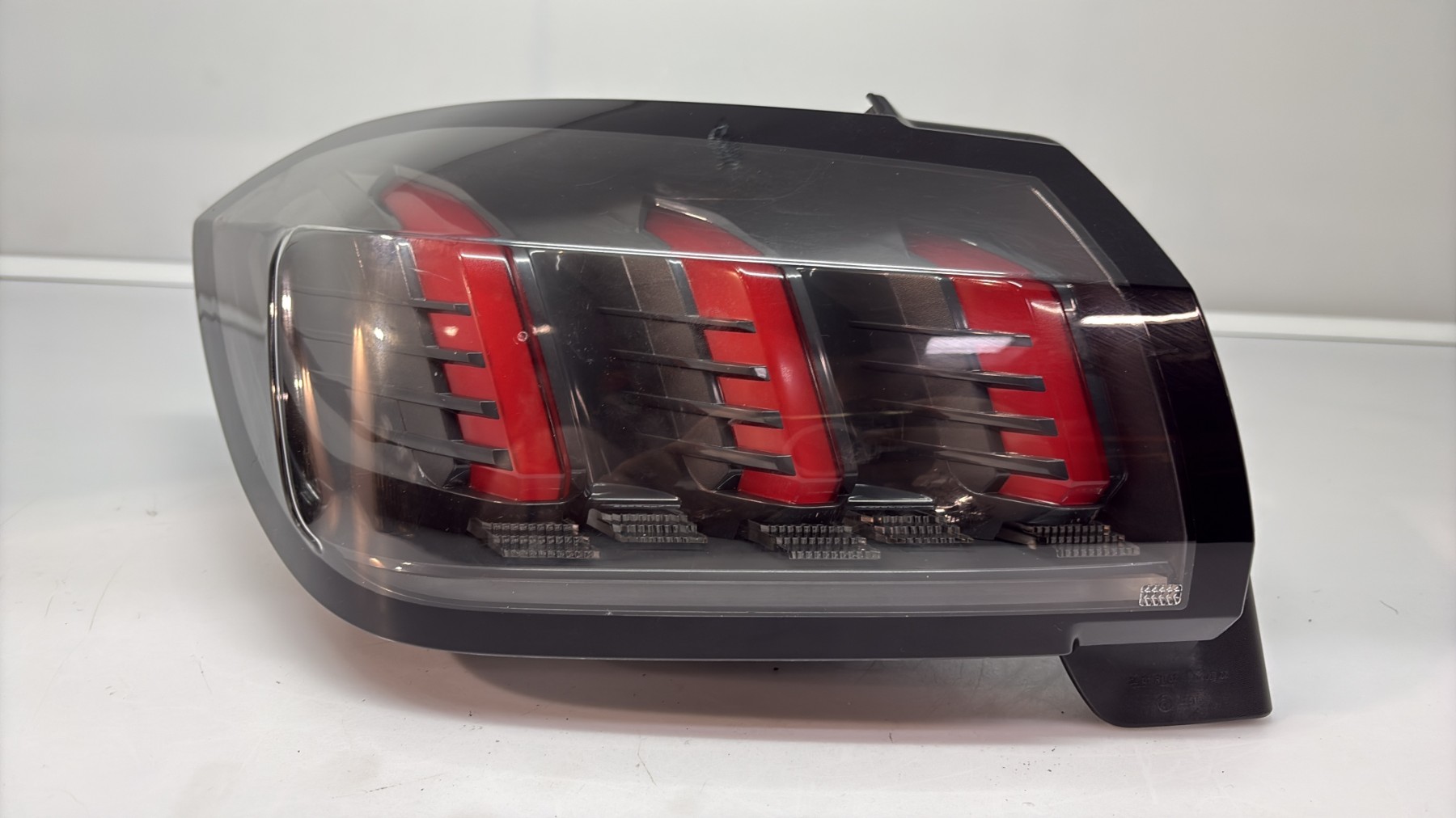 Feu arriere principal gauche (feux) peugeot 208 2 phase 1