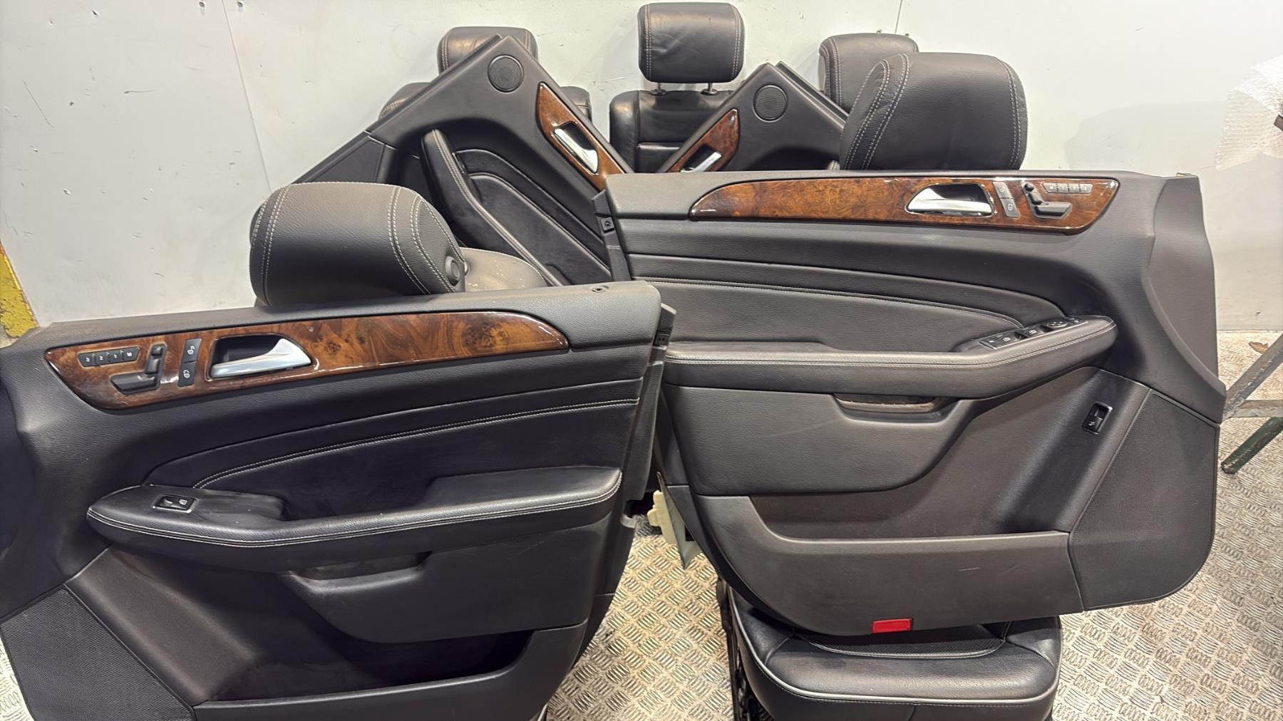 Interieur complet mercedes classe m 166