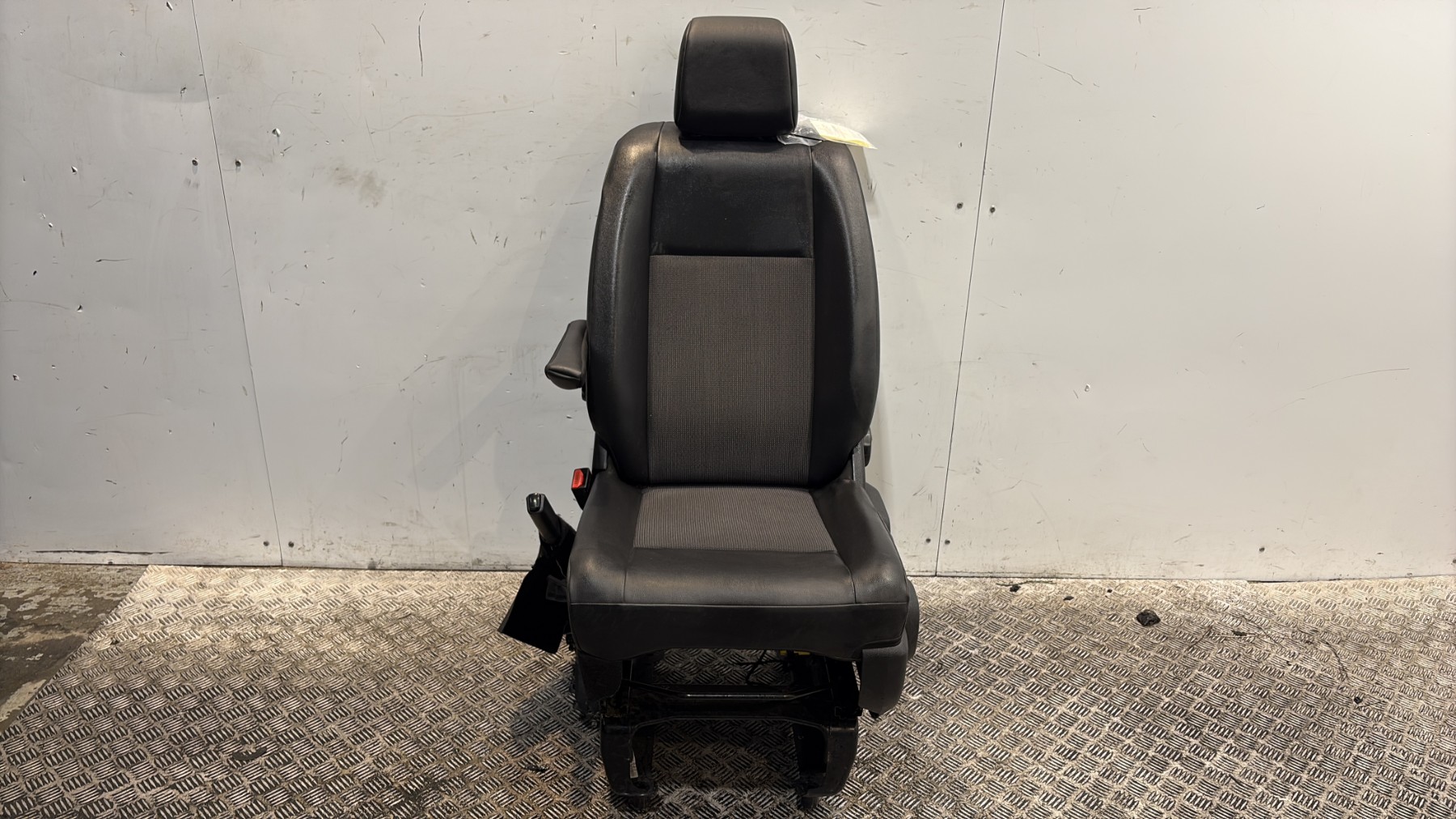 Siege avant gauche peugeot expert 3 phase 1