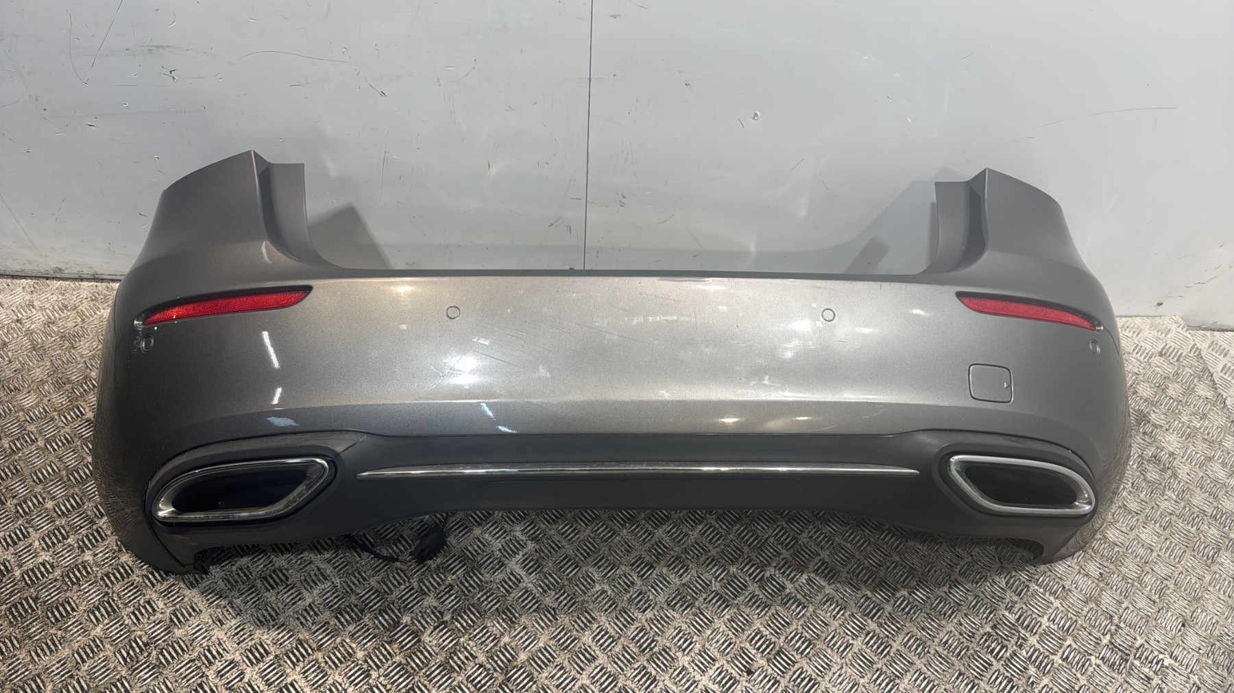 Pare choc arriere mercedes classe a 177 phase 1