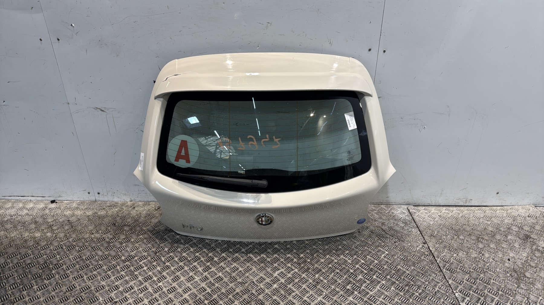 Malle/Hayon arriere alfa romeo mito phase 1