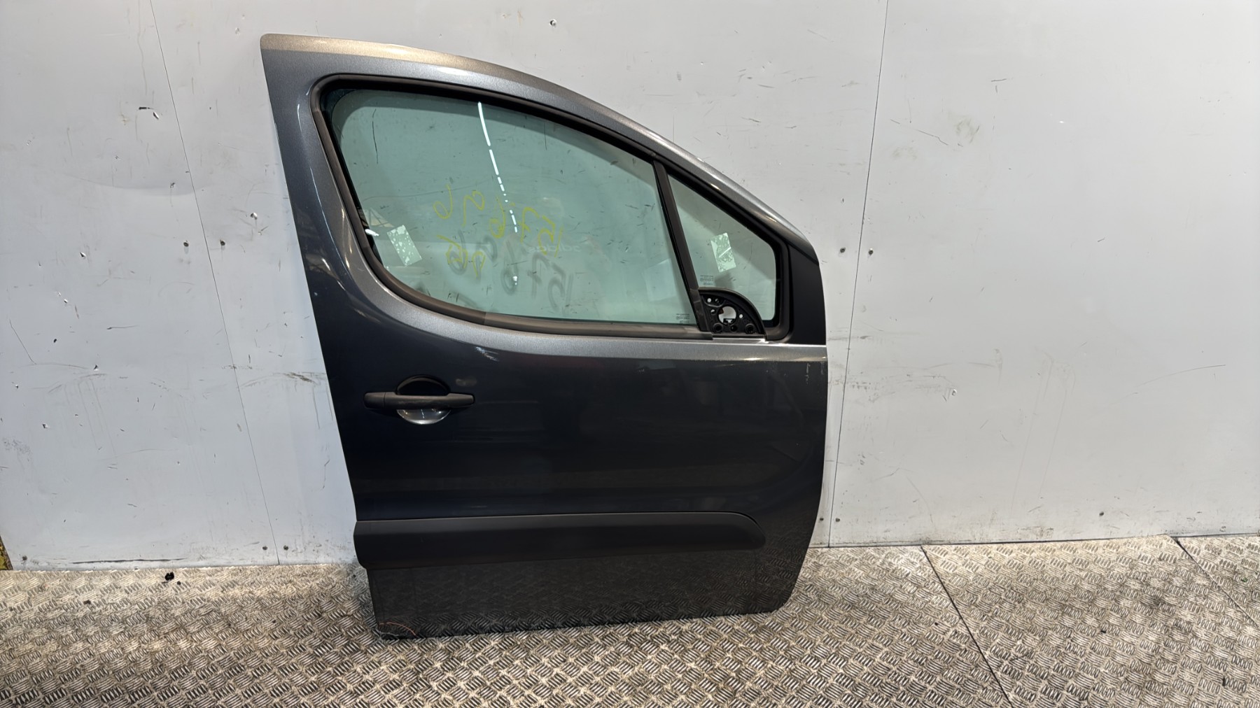 Porte avant droit citroen berlingo 2 phase 2