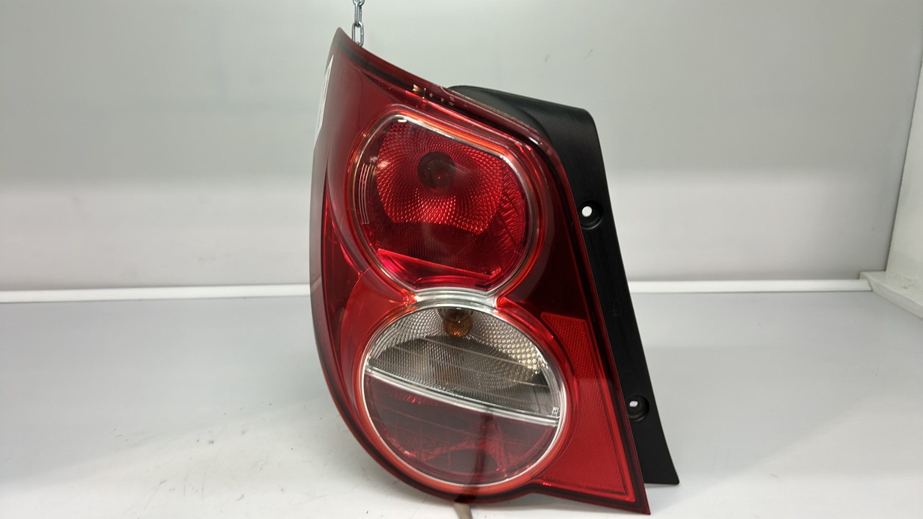 Feu arriere principal gauche (feux) chevrolet aveo 2