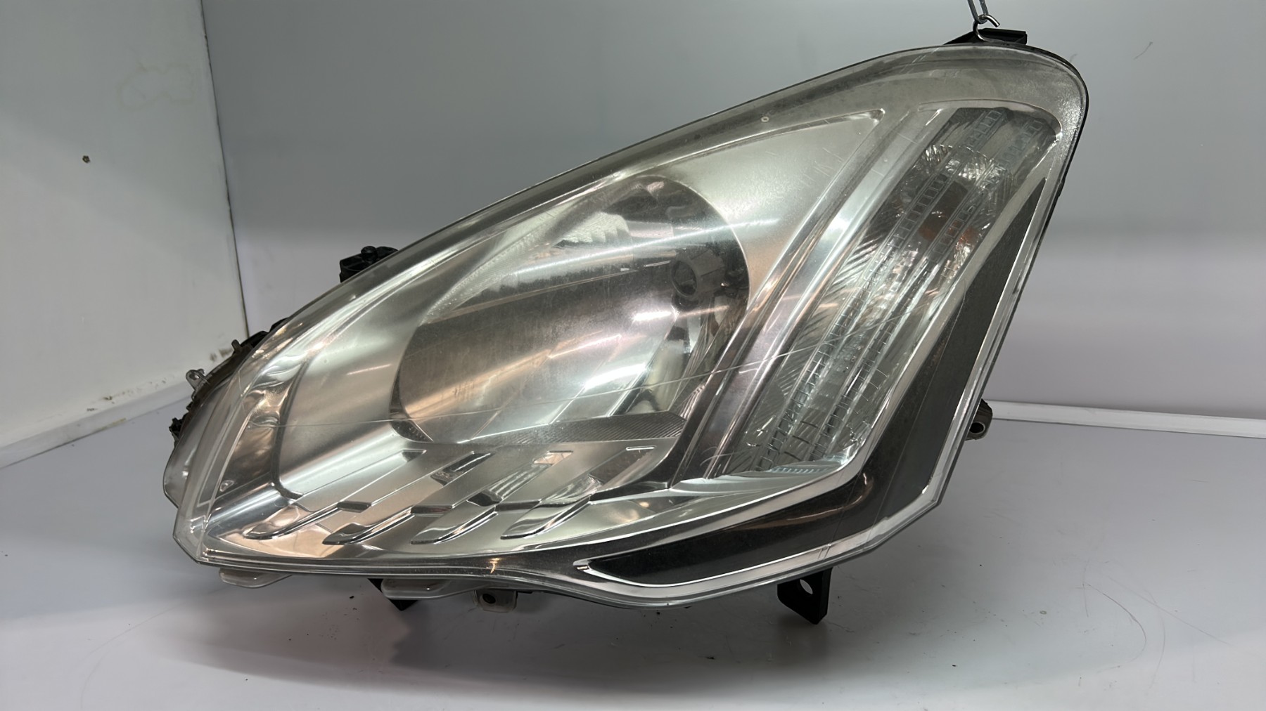 Optique avant principal gauche (feux)(phare) citroen berlingo 2 phase 2