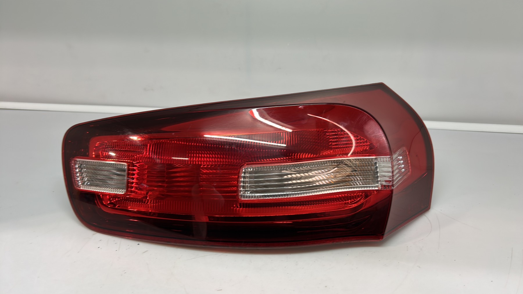 Feu arriere principal droit (feux) citroen c4 picasso 2 phase 1