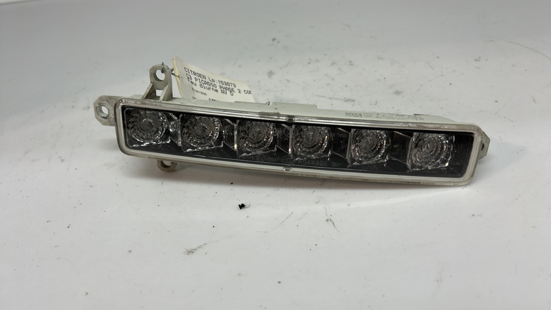 Feu diurne avant droit citroen c3 picasso phase 2