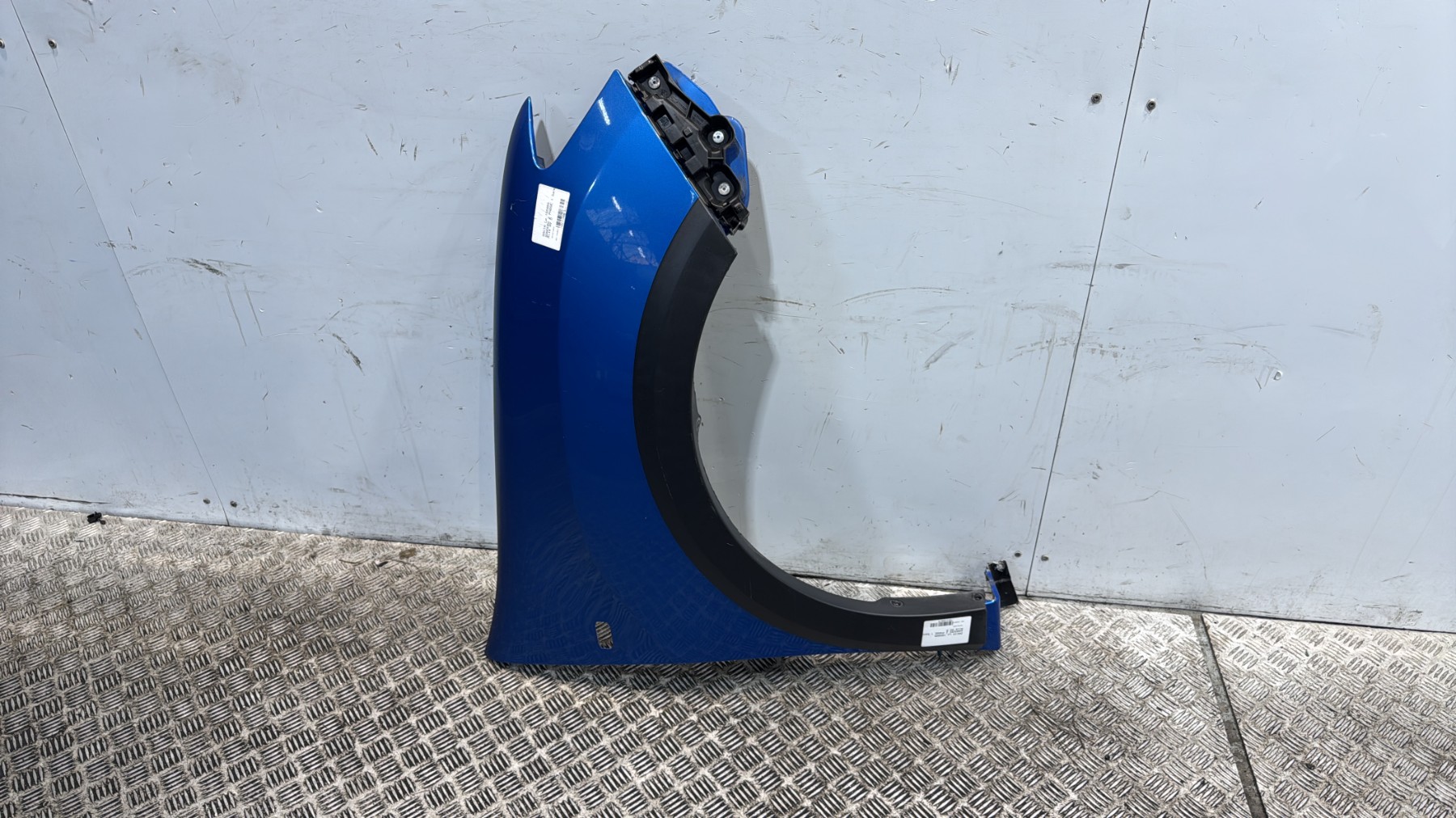 Aile avant droit dacia sandero 2 phase 1