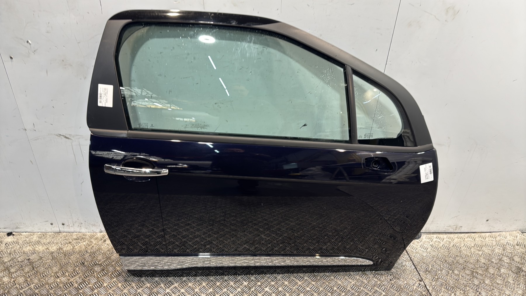 Porte avant droit citroen ds3 phase 1