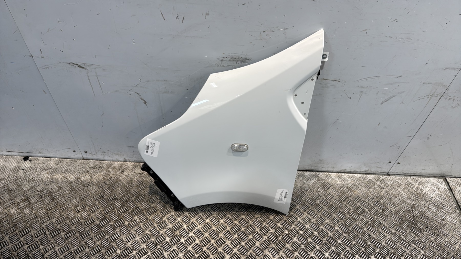 Aile avant gauche renault trafic 3 court phase 1