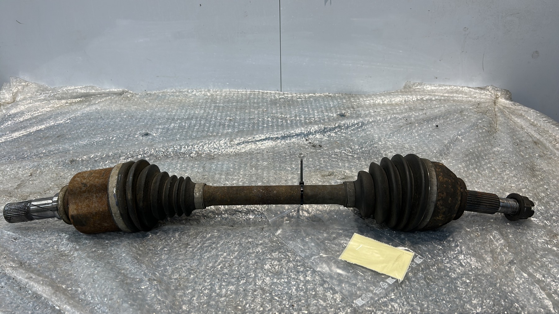 Cardan gauche (transmission) renault trafic 3 court phase 1