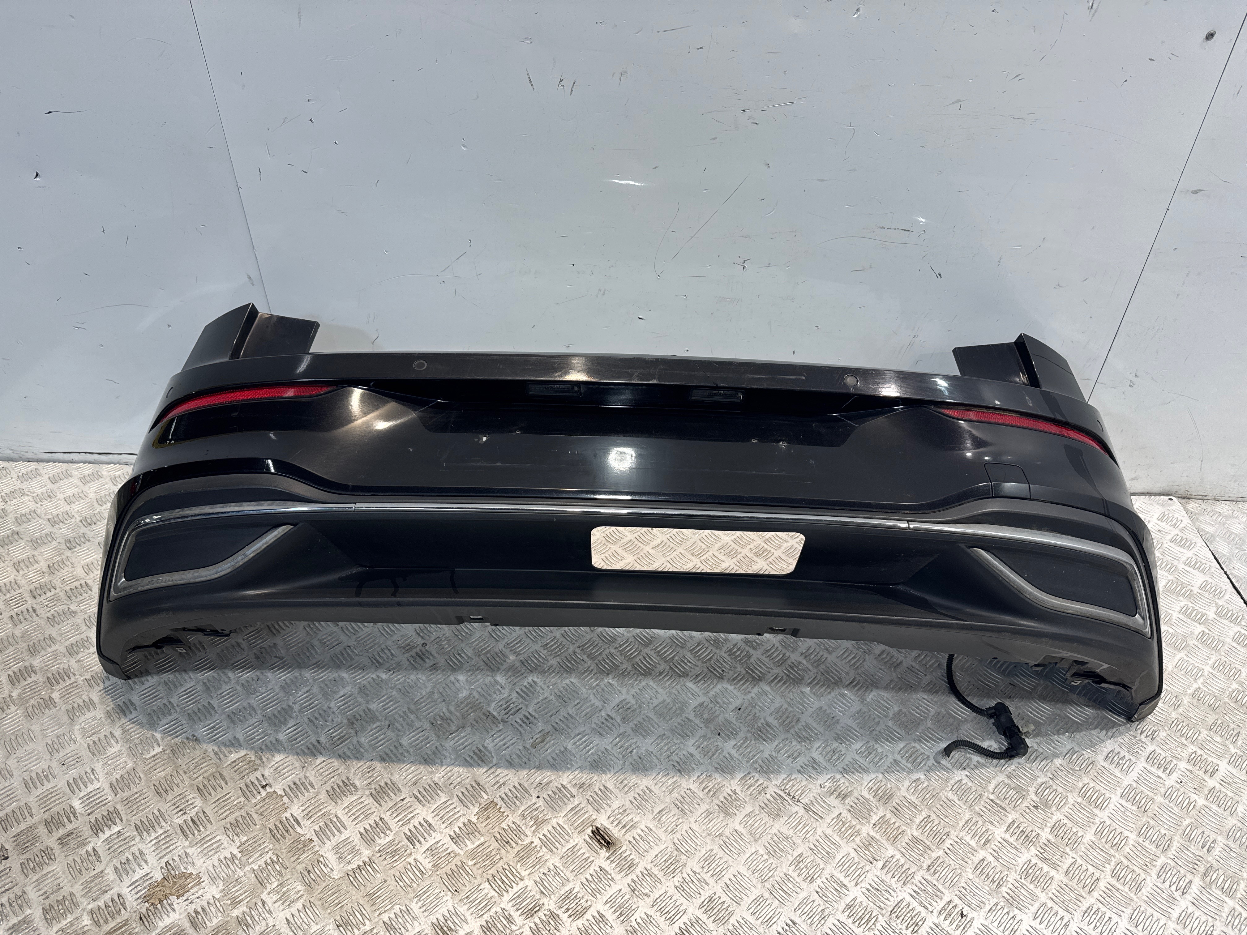 Pare choc arriere volkswagen golf 8 phase 1