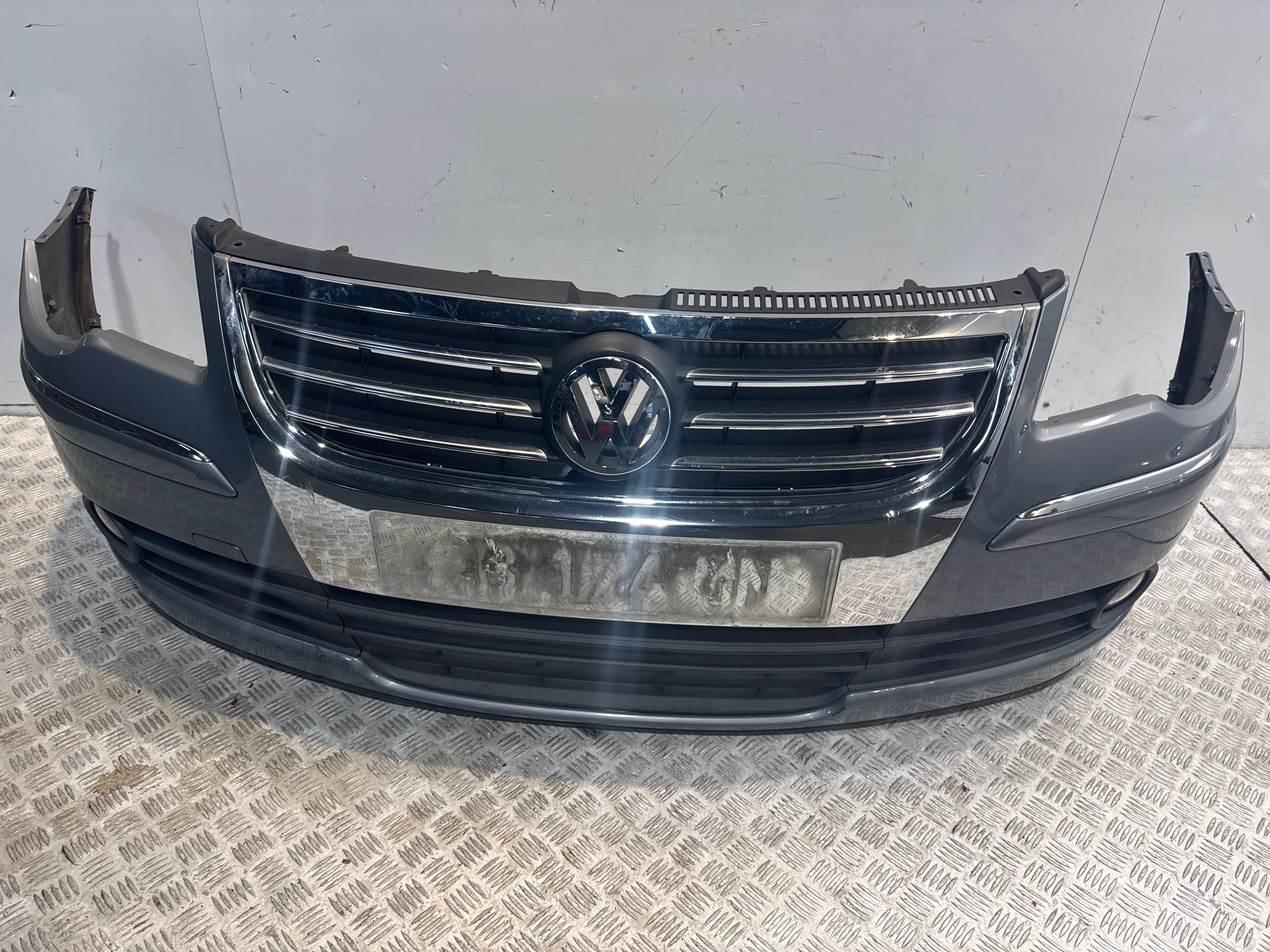 Pare choc avant volkswagen touran 1 phase 2