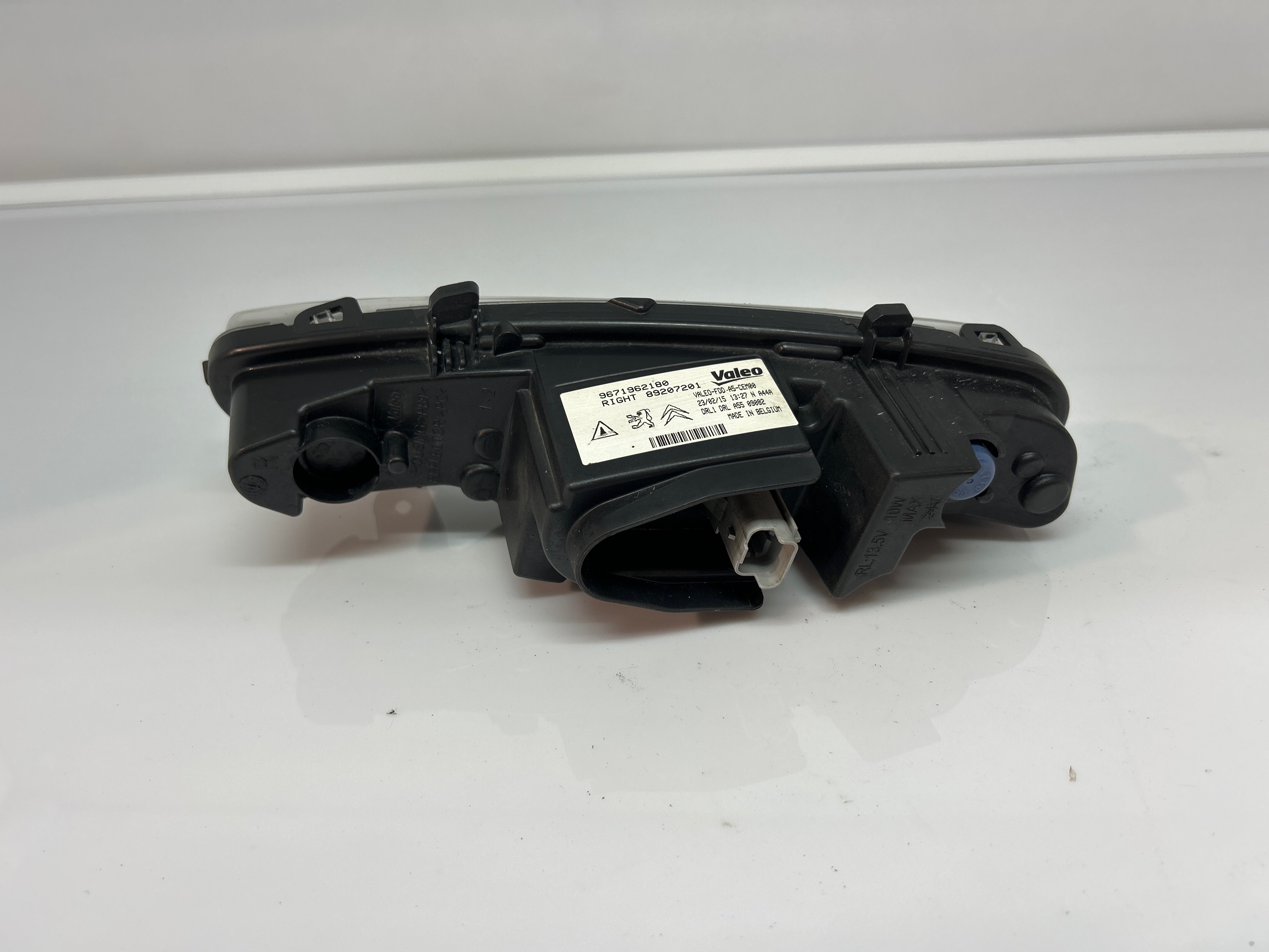 Feu diurne avant droit citroen ds3 phase 1