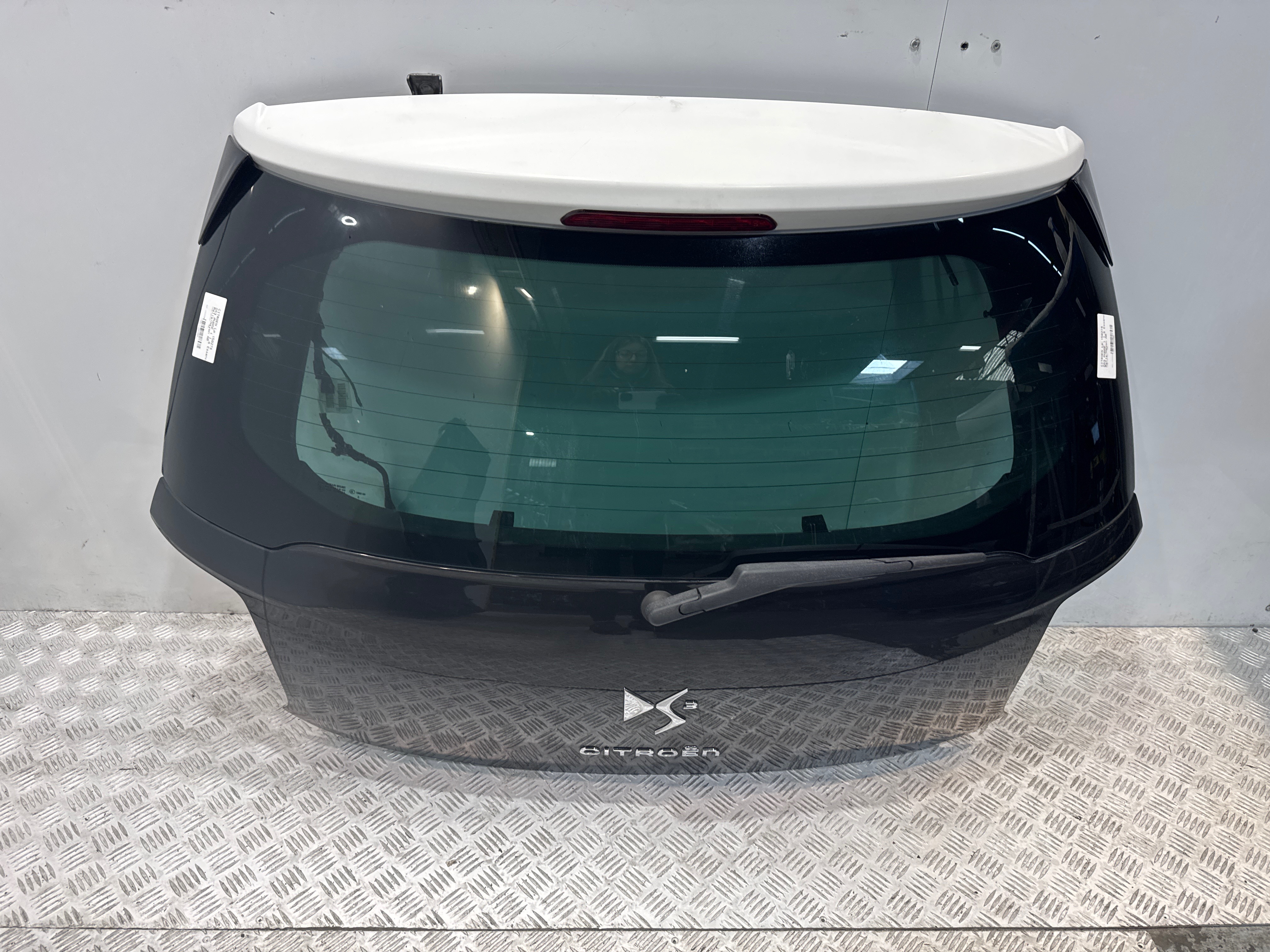 Malle/Hayon arriere citroen ds3 phase 1