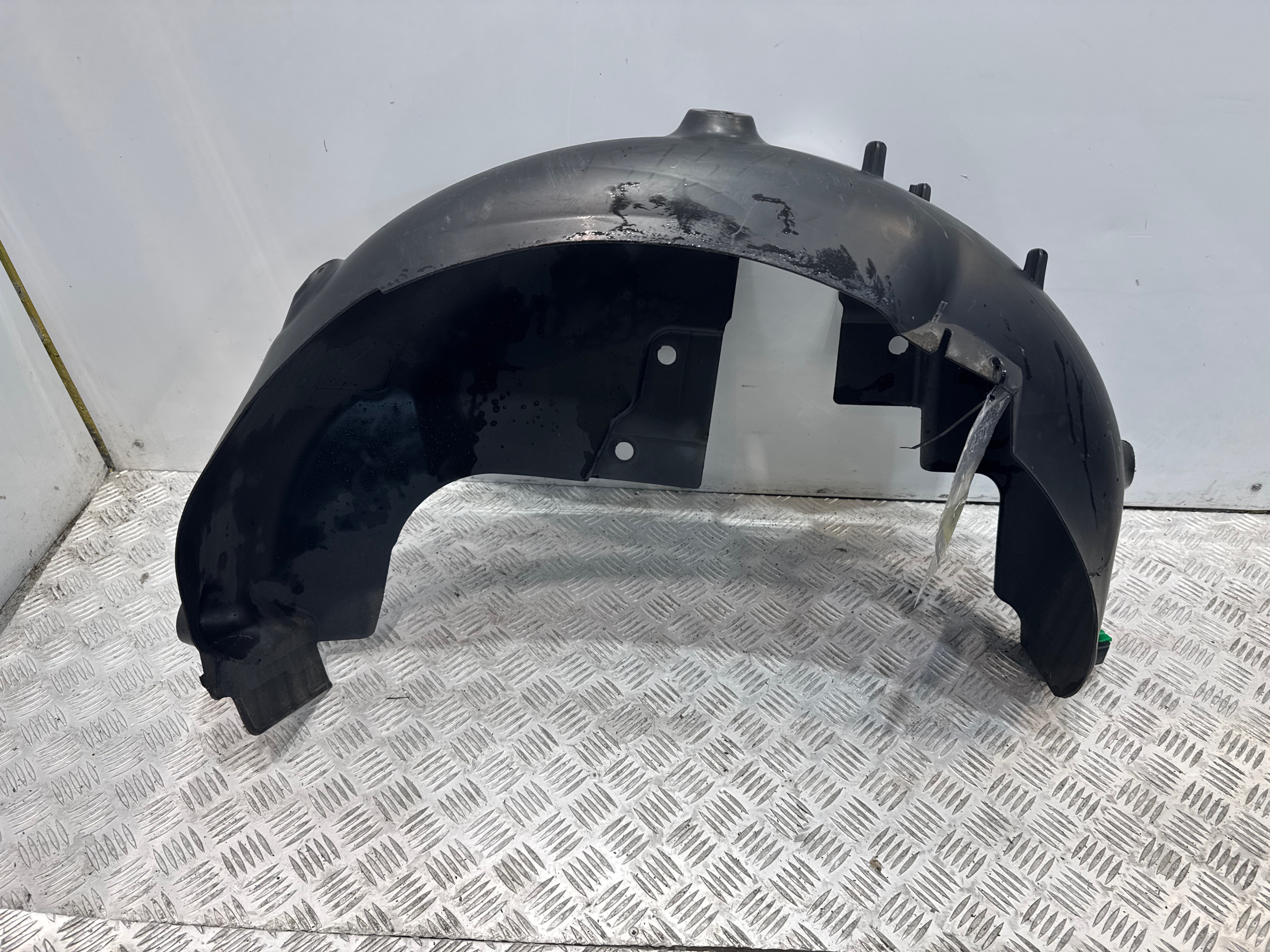 Pare boue avant gauche renault clio 5 phase 1