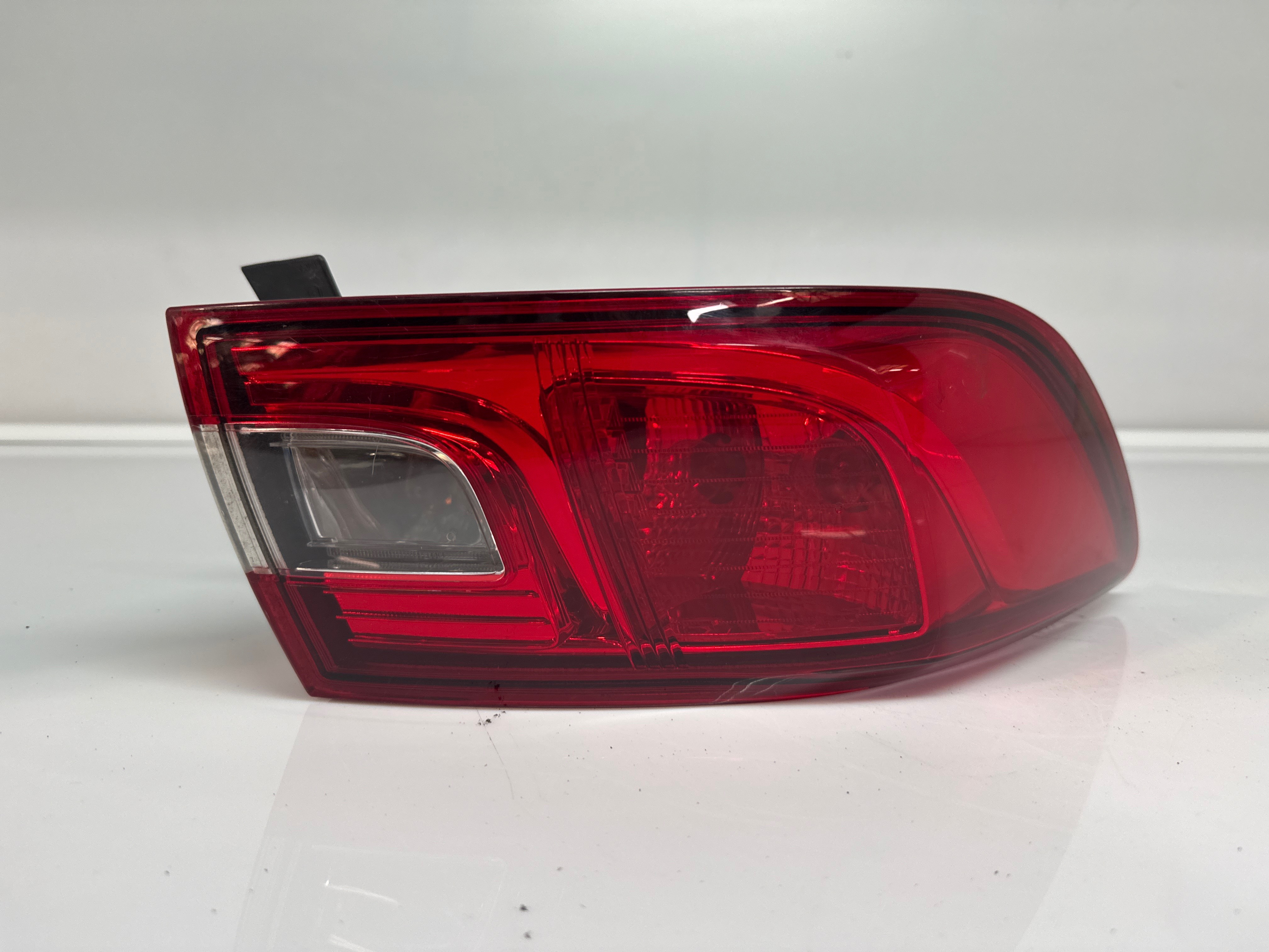 Feu arriere principal gauche (feux) renault clio 4 phase 1