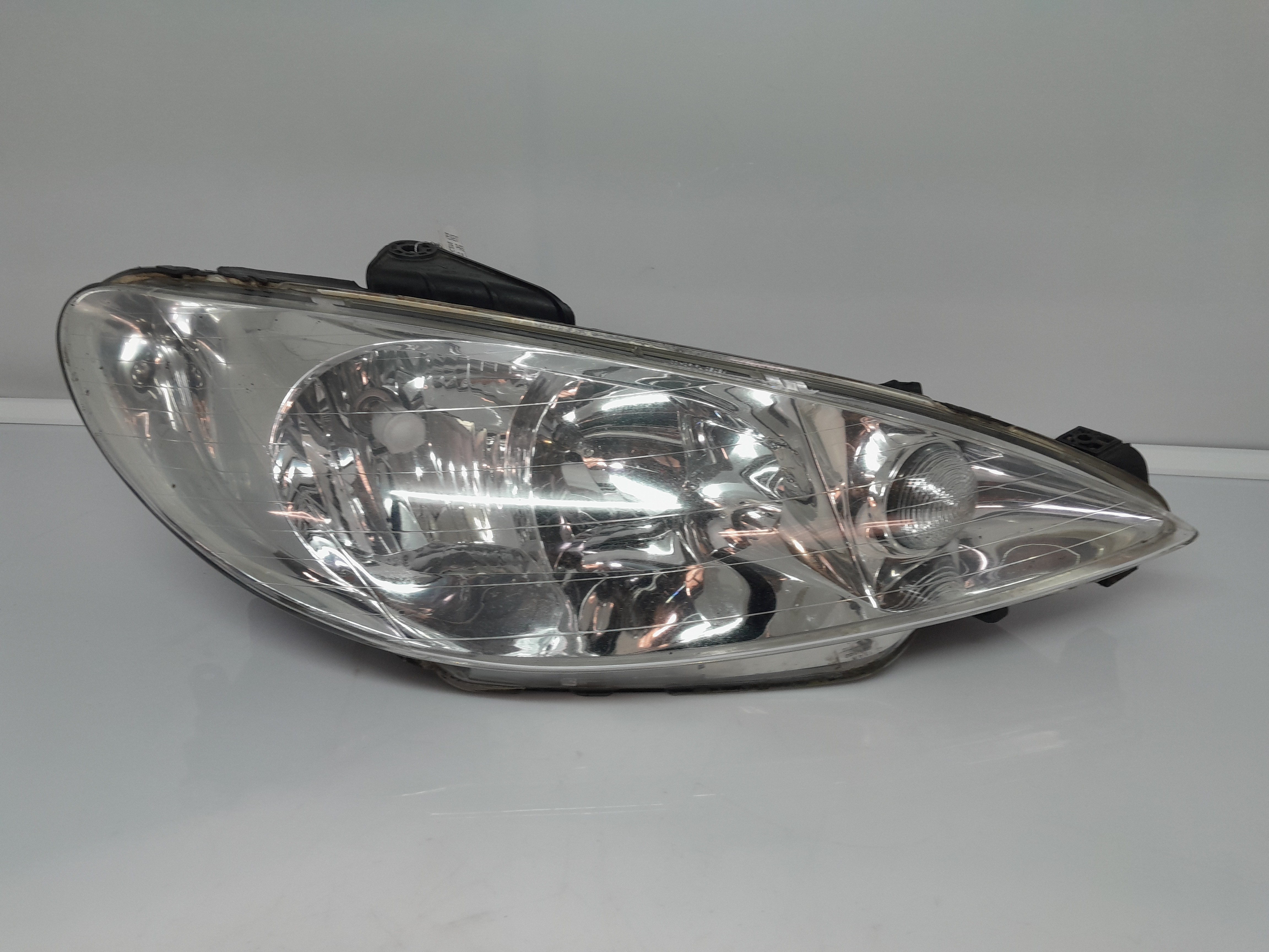 Optique avant principal droit (feux)(phare) peugeot 206 phase 2
