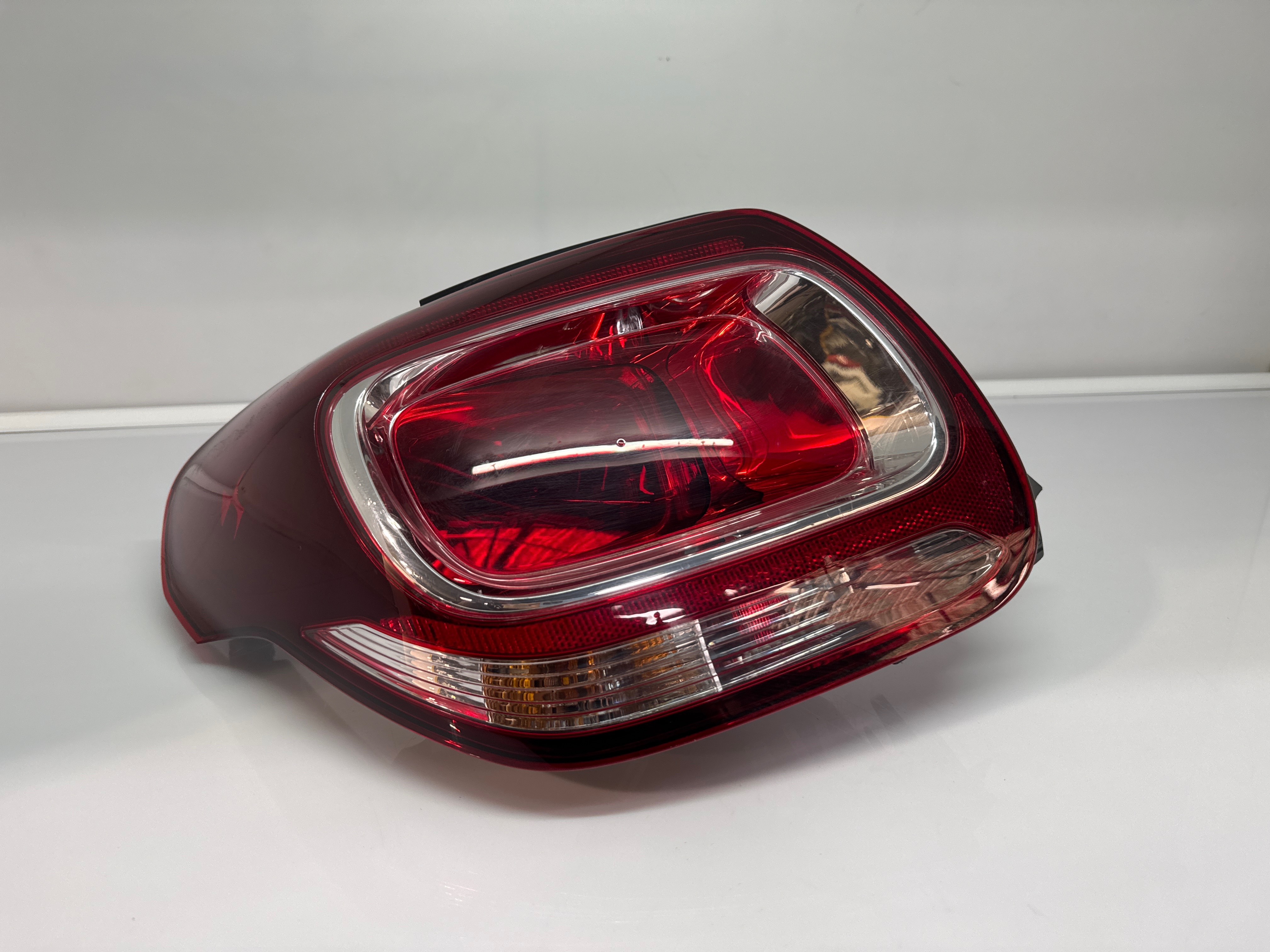 Feu arriere principal gauche (feux) citroen ds3 phase 1