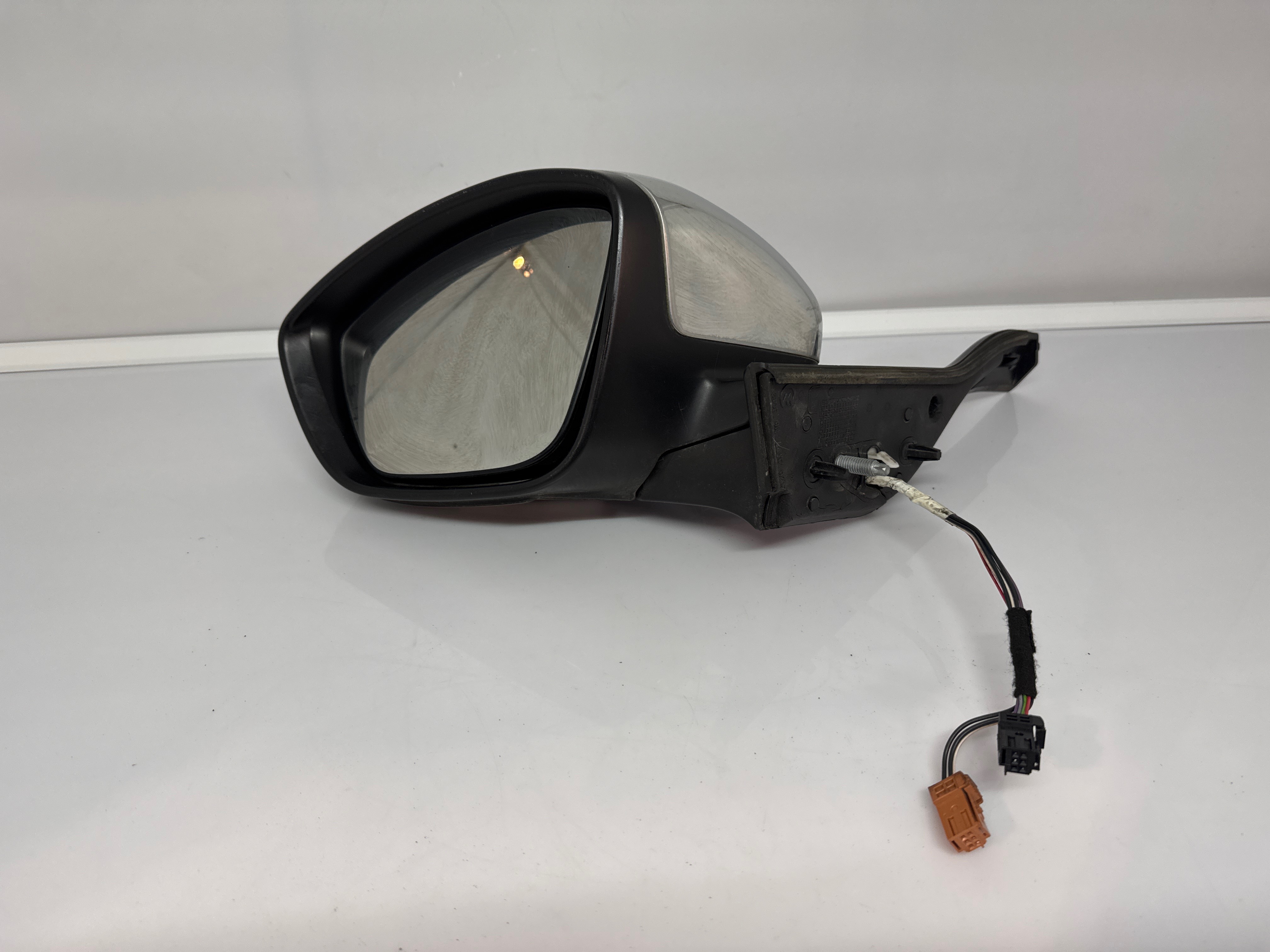 Retroviseur gauche peugeot 208 1 phase 1