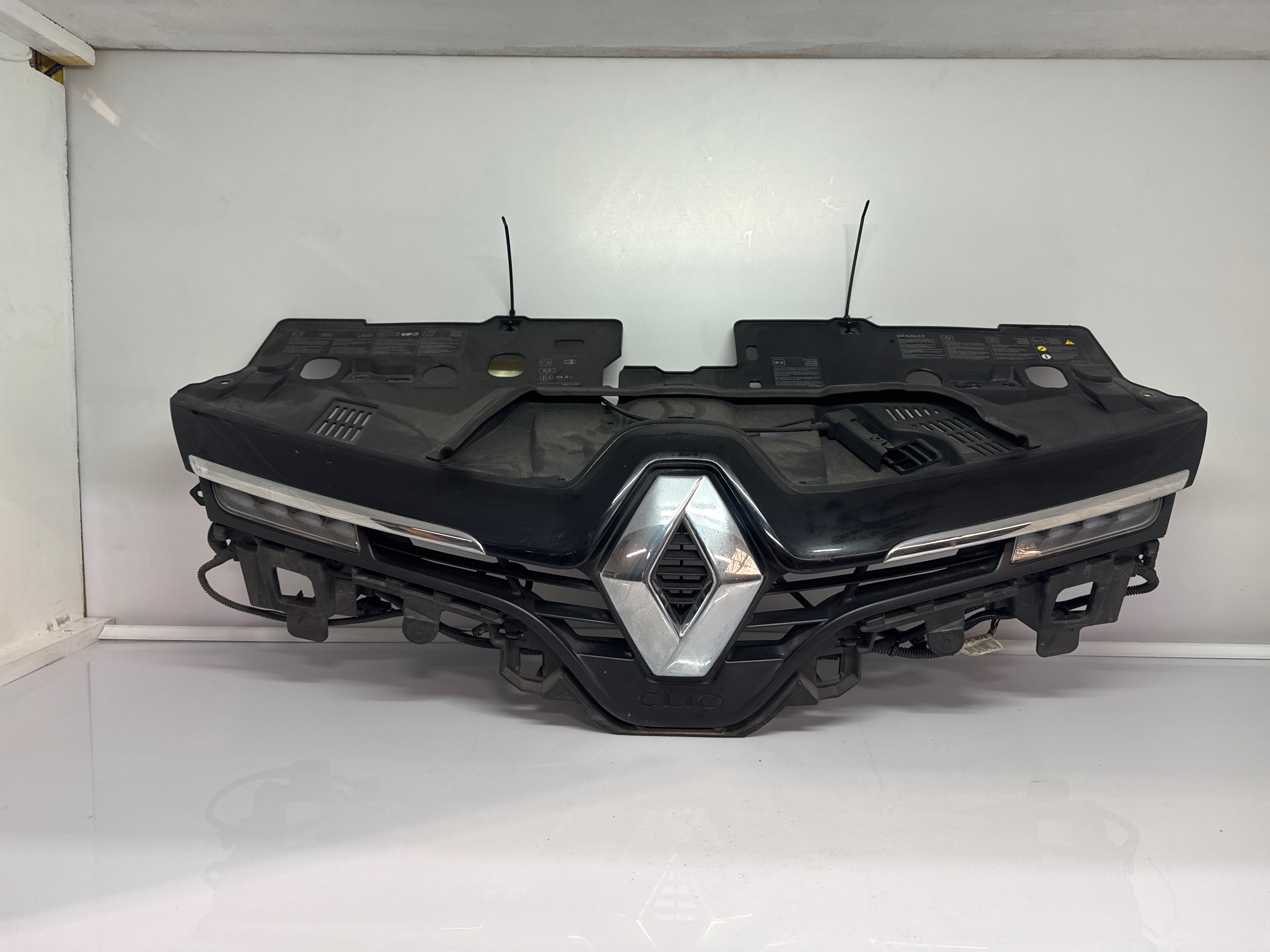 Calandre renault clio 4 phase 1