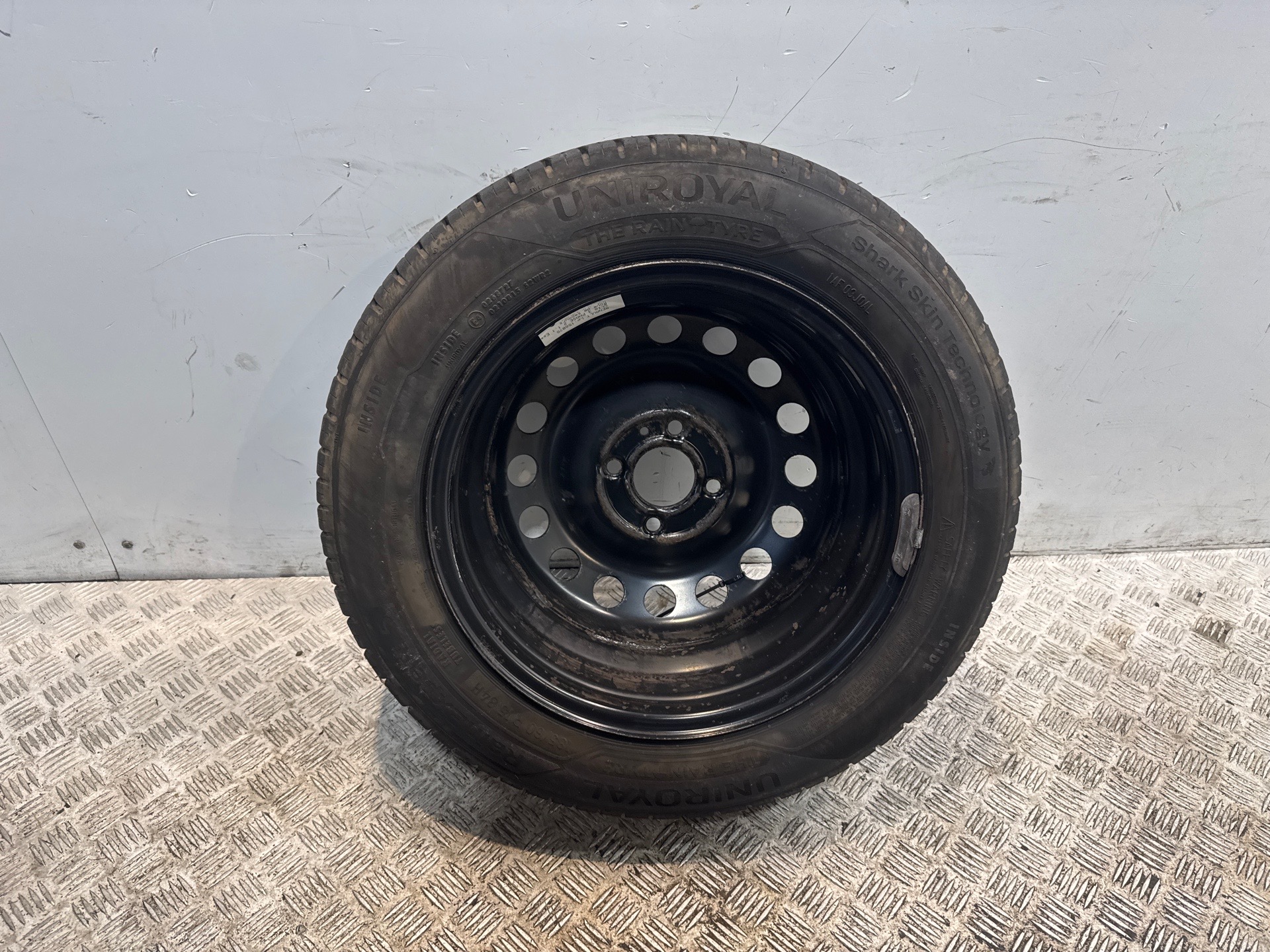 Roue de secours renault clio 3 phase 2