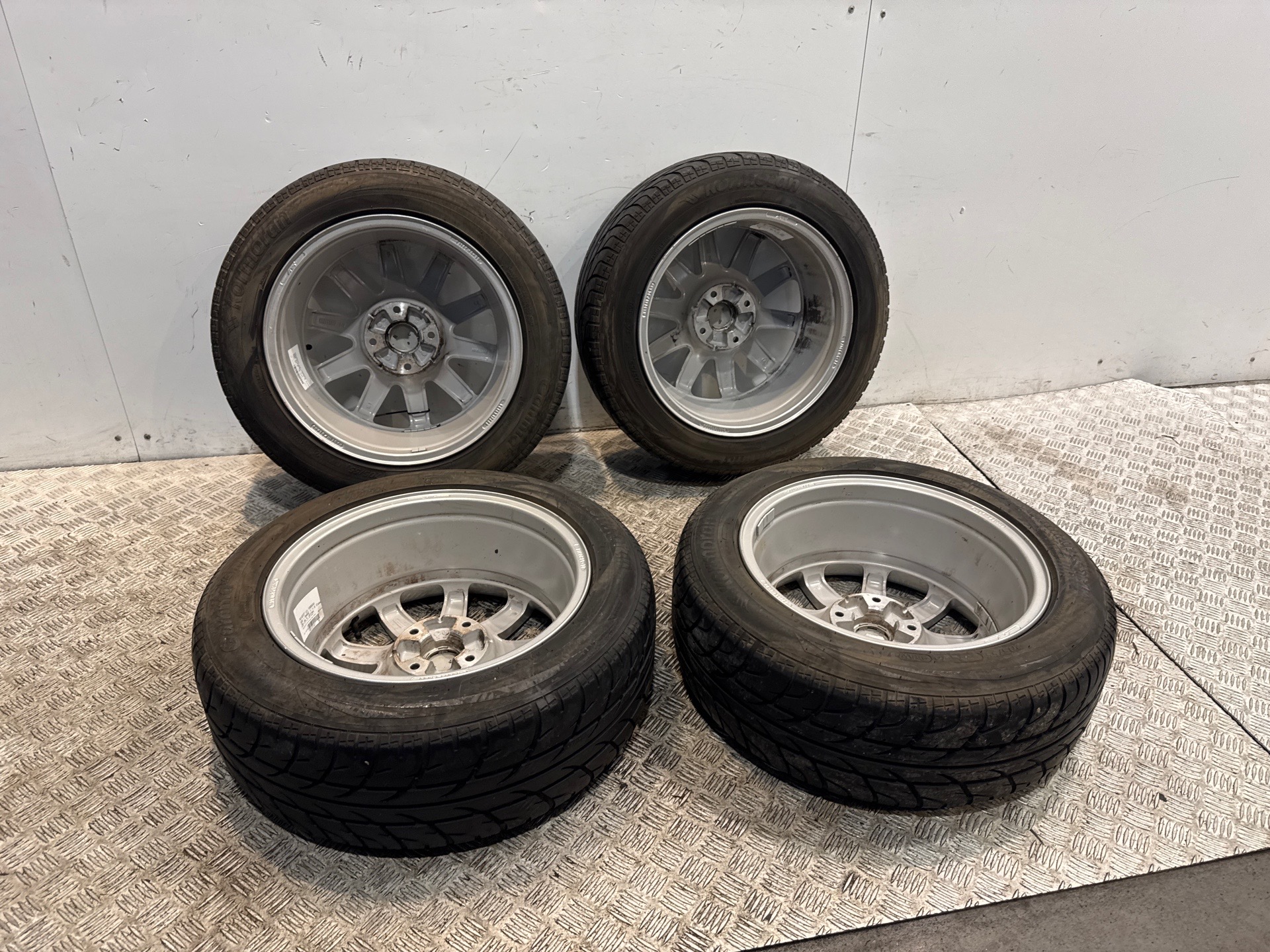 Jeu de 4 jantes  peugeot 308 1 phase 1