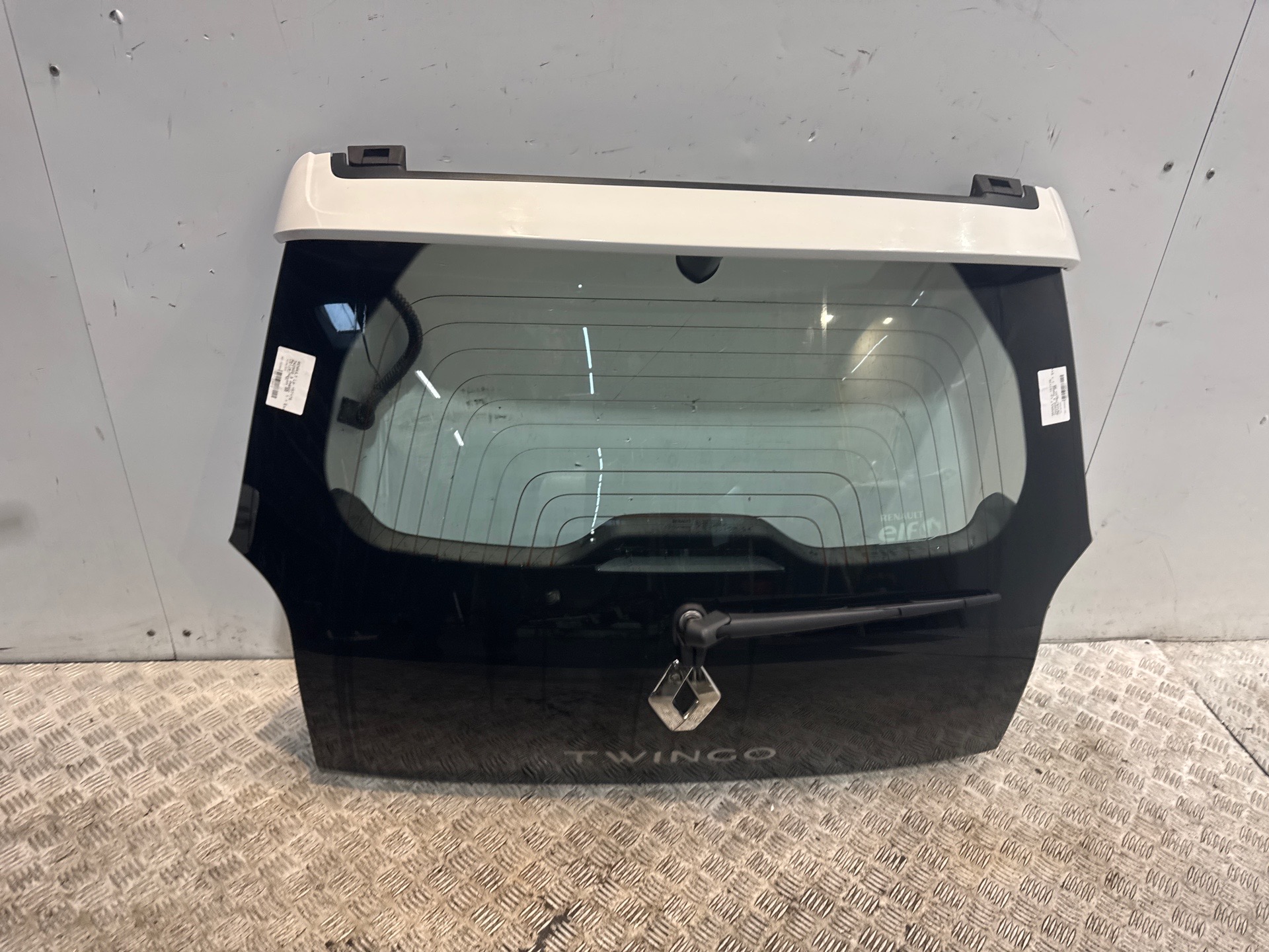 Lunette arriere renault twingo 3 phase 1