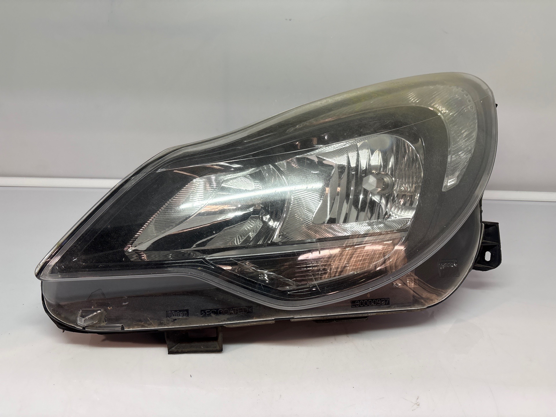 Optique avant principal gauche (feux)(phare) opel corsa d phase 2