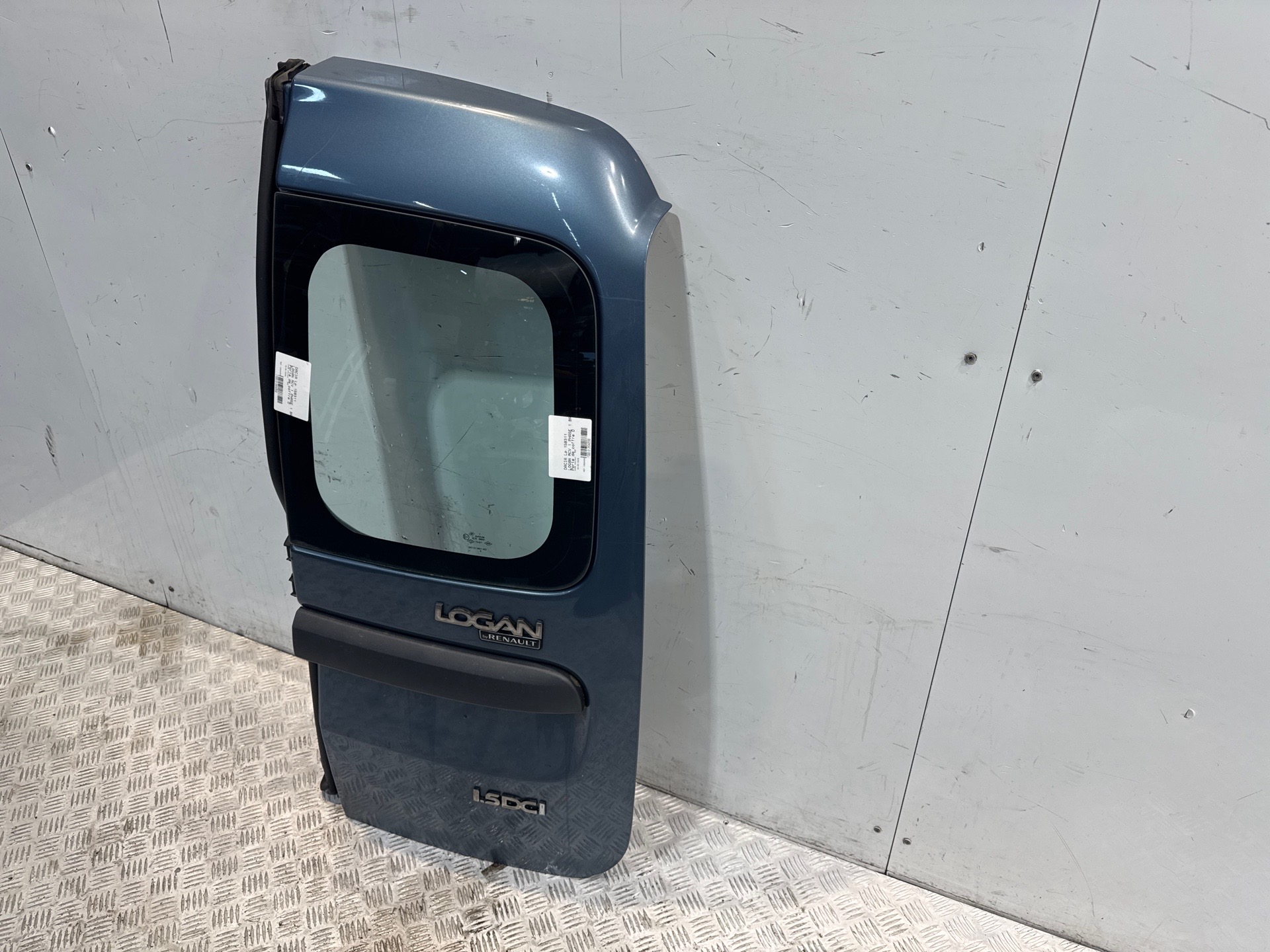 Porte de coffre droit dacia logan mcv 1 phase 1 break