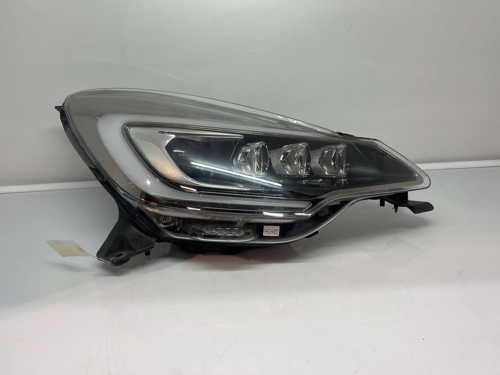Optique avant principal droit (feux)(phare) ds ds3 phase 3