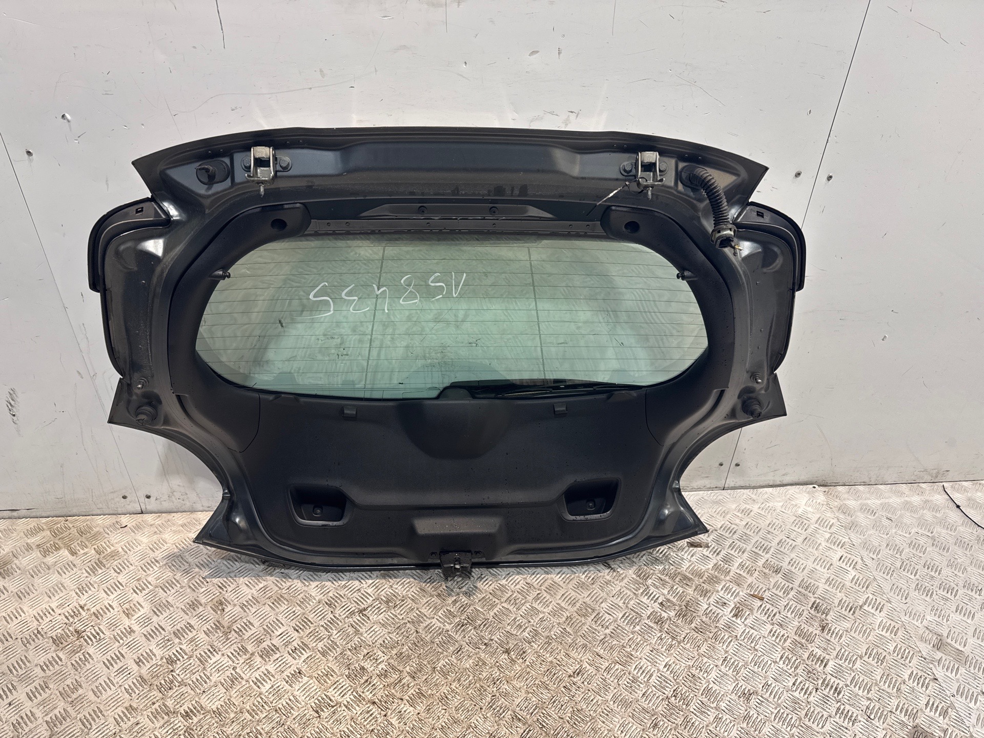Malle/Hayon arriere peugeot 208 1 phase 2