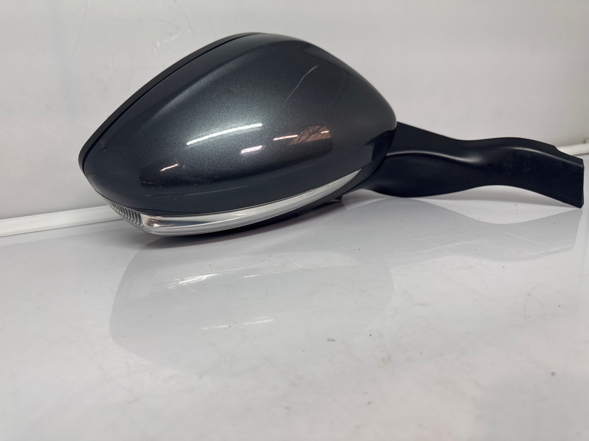 Retroviseur droit peugeot 208 1 phase 2