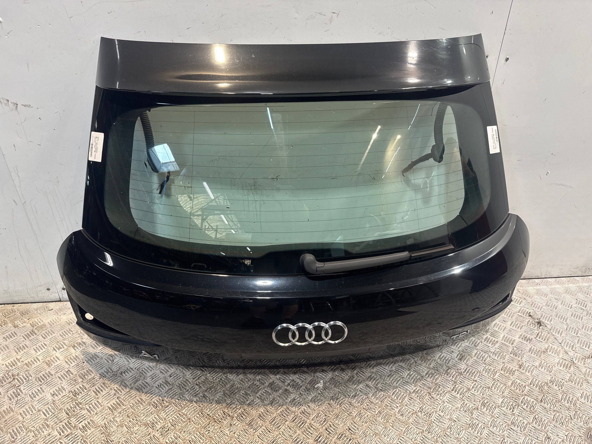 Malle/Hayon arriere audi a1 1 sportback phase 1