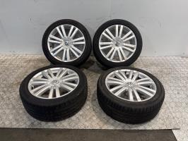 Jeu de 4 jantes  volkswagen touran 1 phase 2