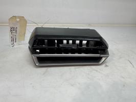 Aerateur tableau de bord avant droit peugeot 3008 3