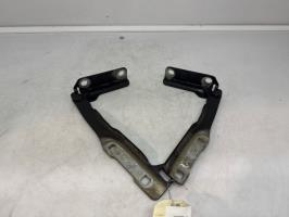 Charniere de capot dacia sandero 1