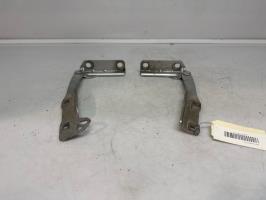 Charniere de capot dacia sandero 1